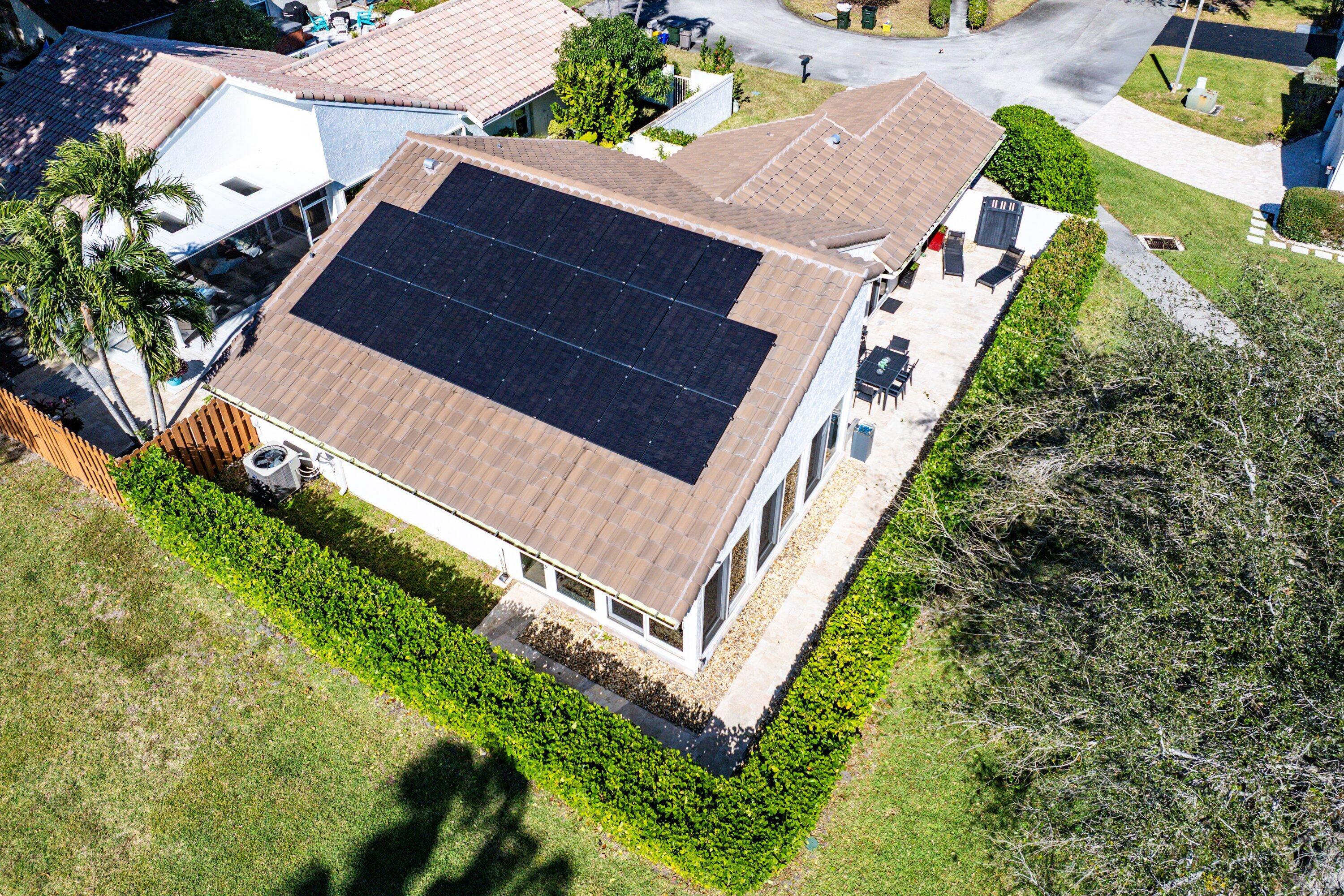 2105 NW 12th Delray Beach, FL 33445