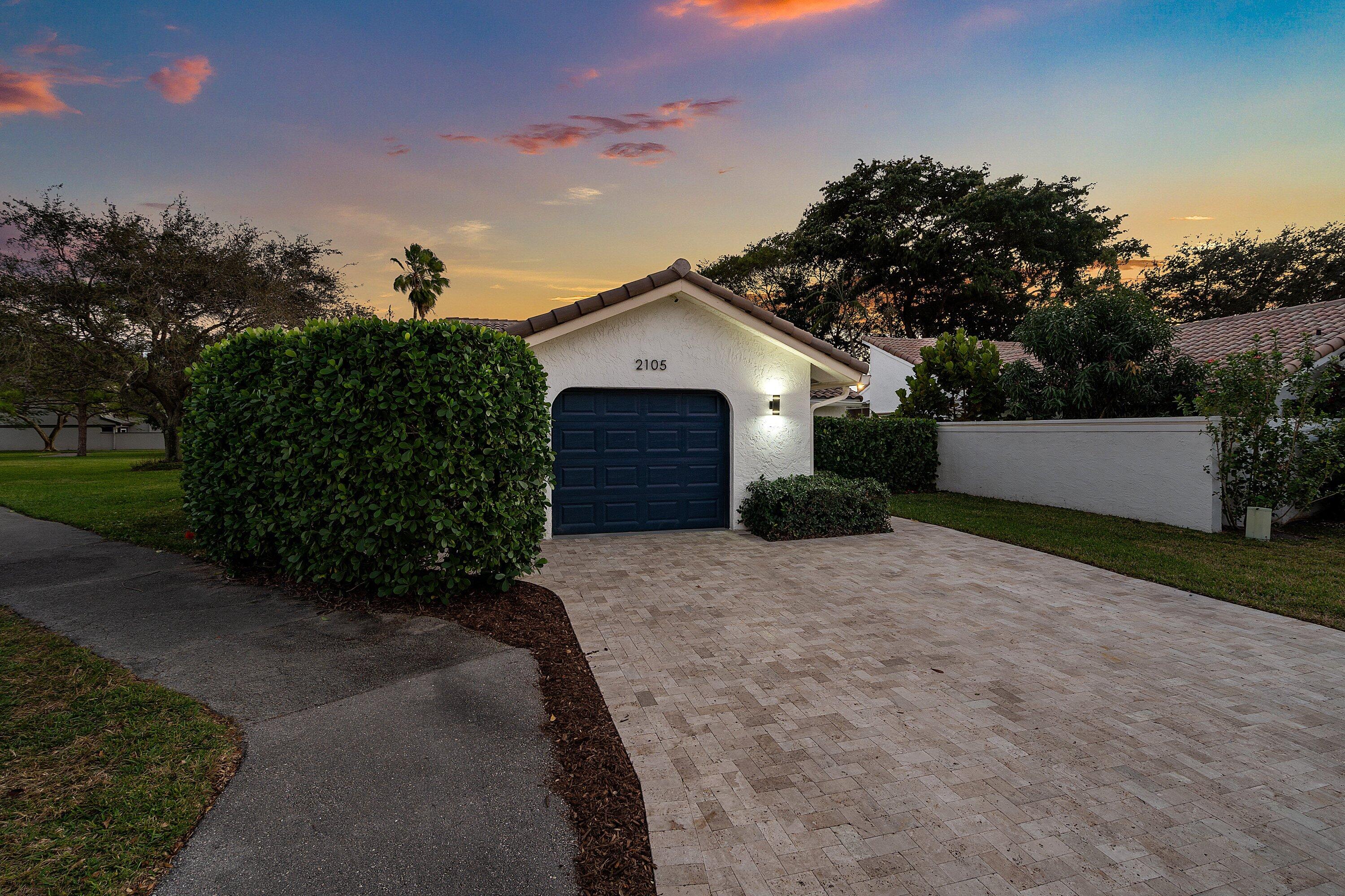 2105 NW 12th Delray Beach, FL 33445
