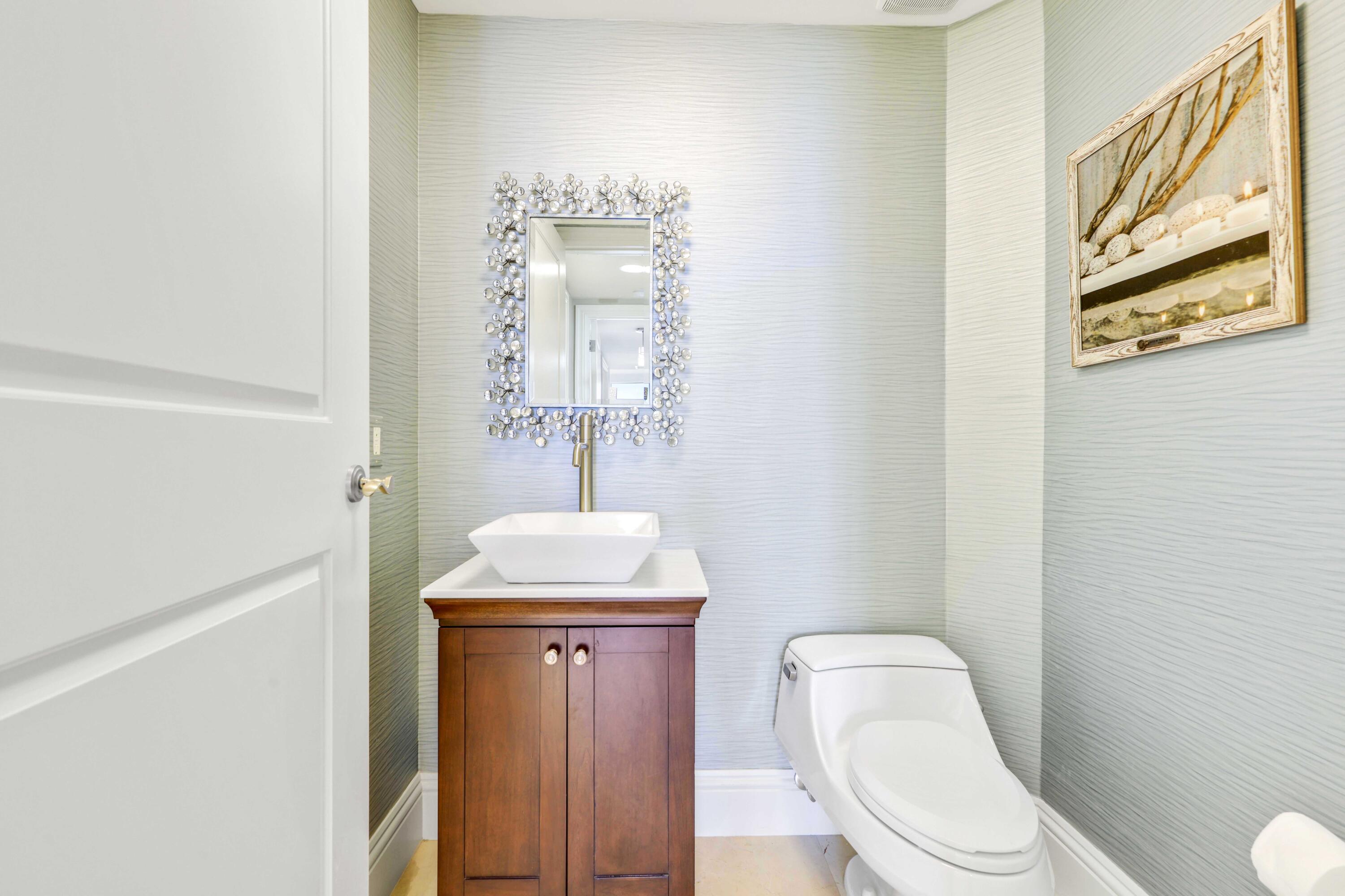 2700 N Ocean #905b Riviera Beach, FL 33404