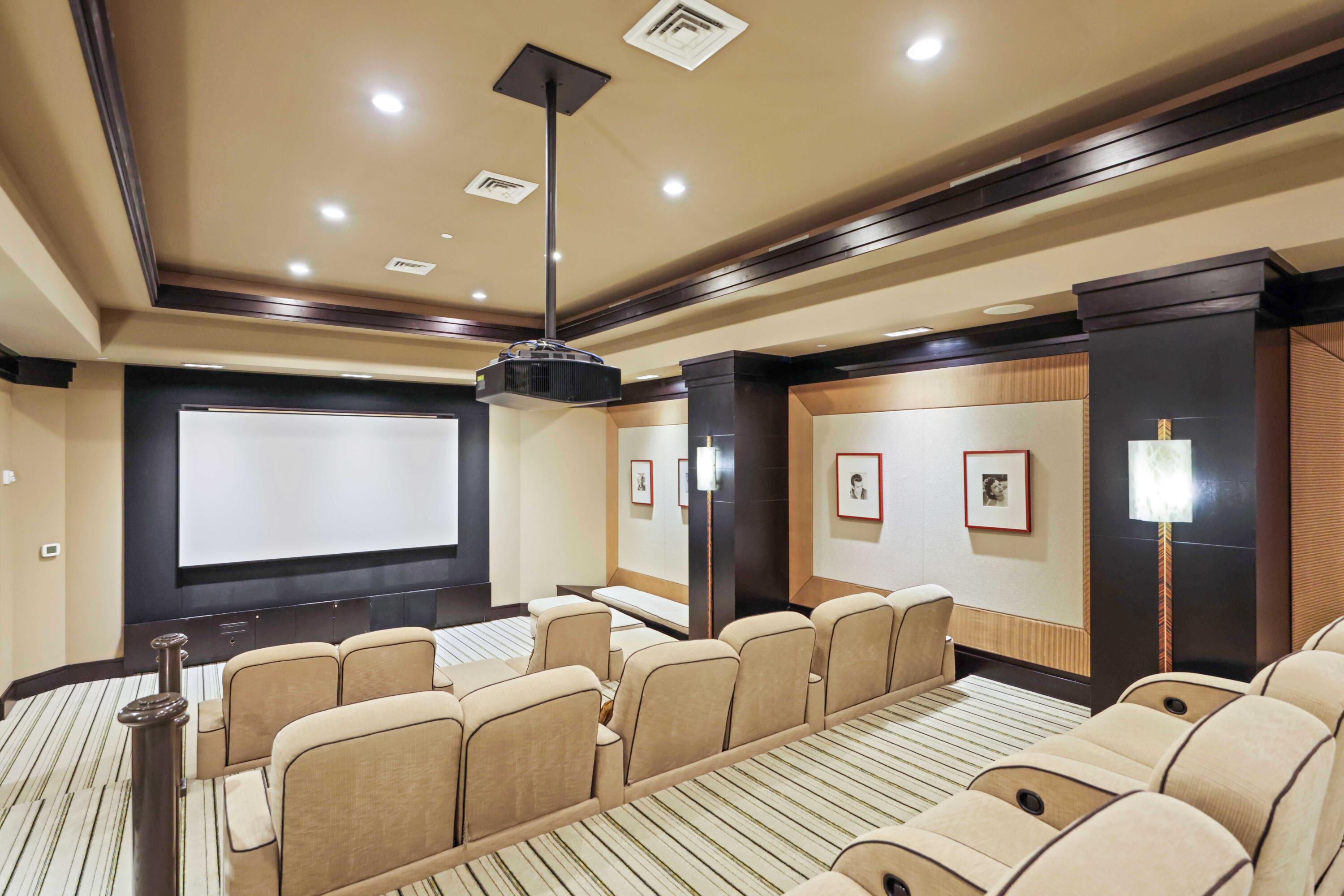 2700 N Ocean #905b Riviera Beach, FL 33404