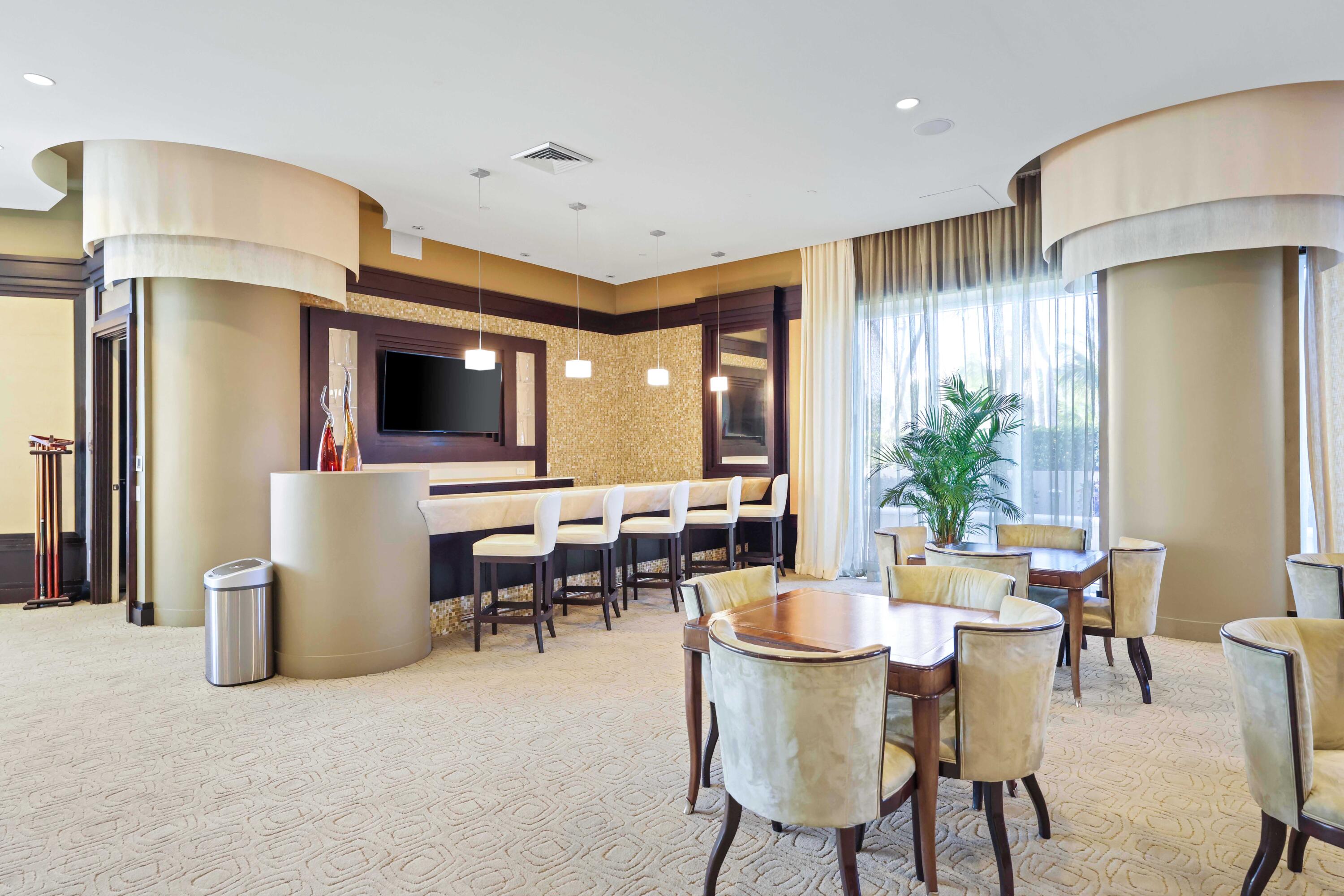 2700 N Ocean #905b Riviera Beach, FL 33404