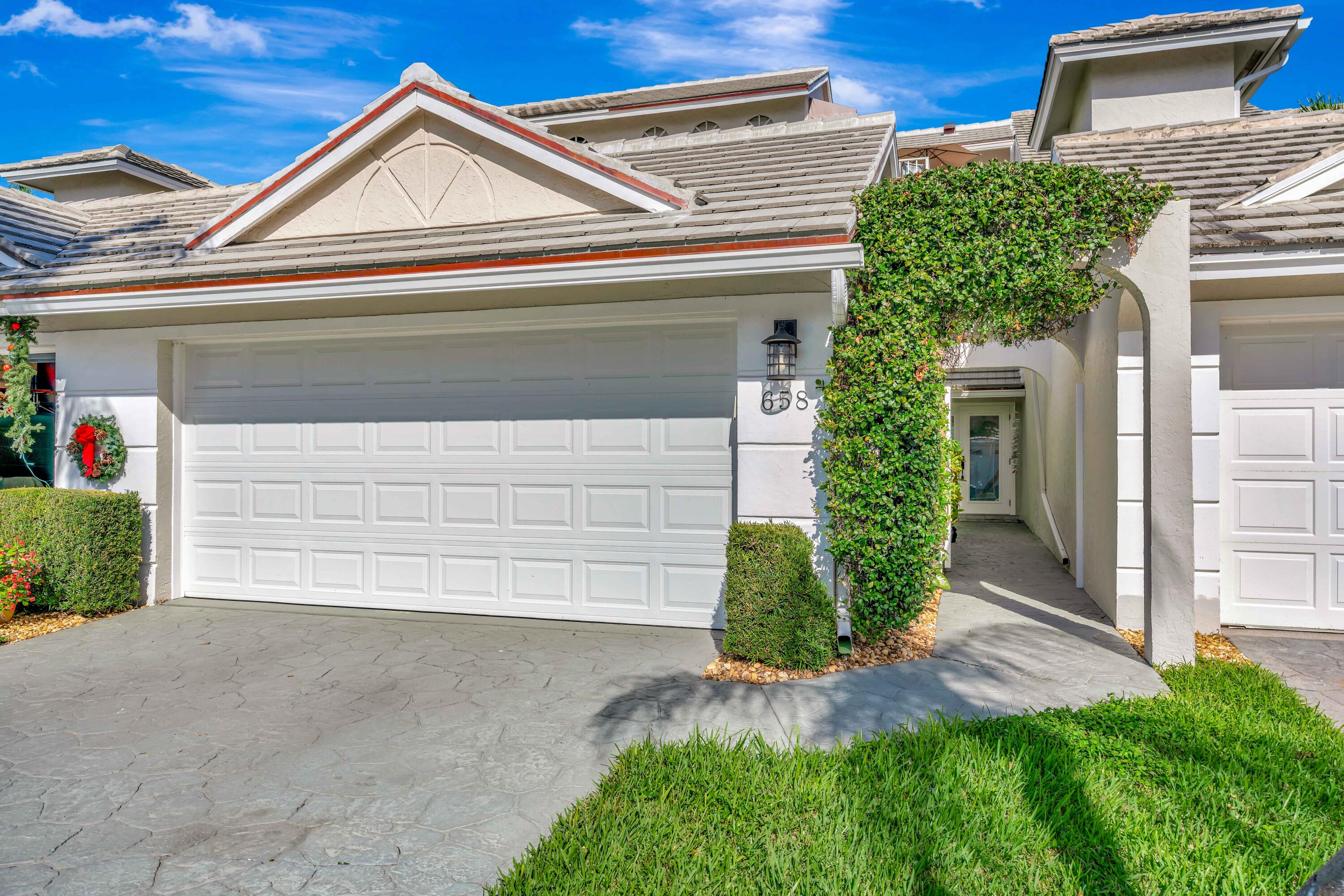 1000 N Us Hwy 1 #658