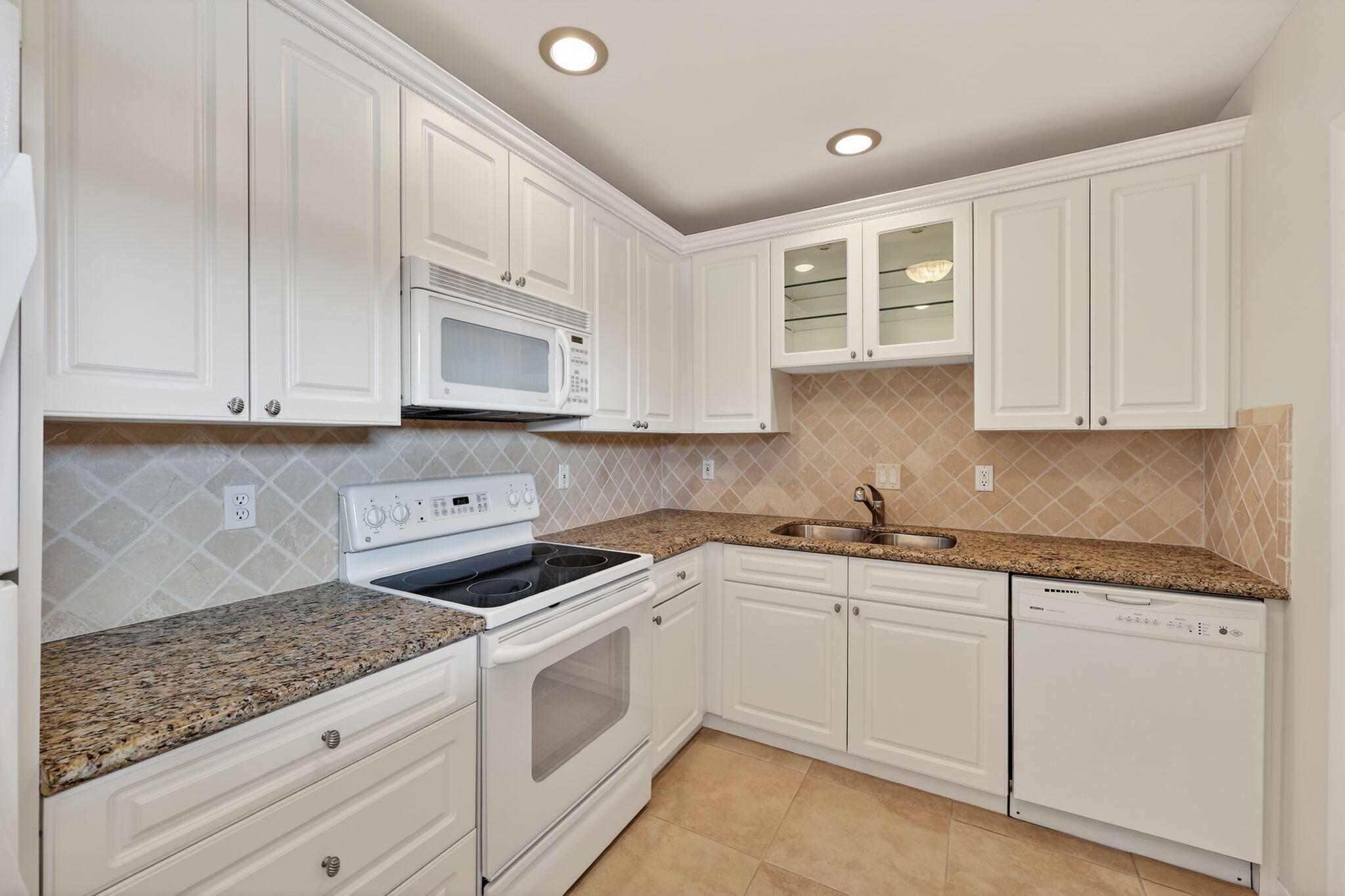 16 SE Turtle Crk #E Jupiter, FL 33469