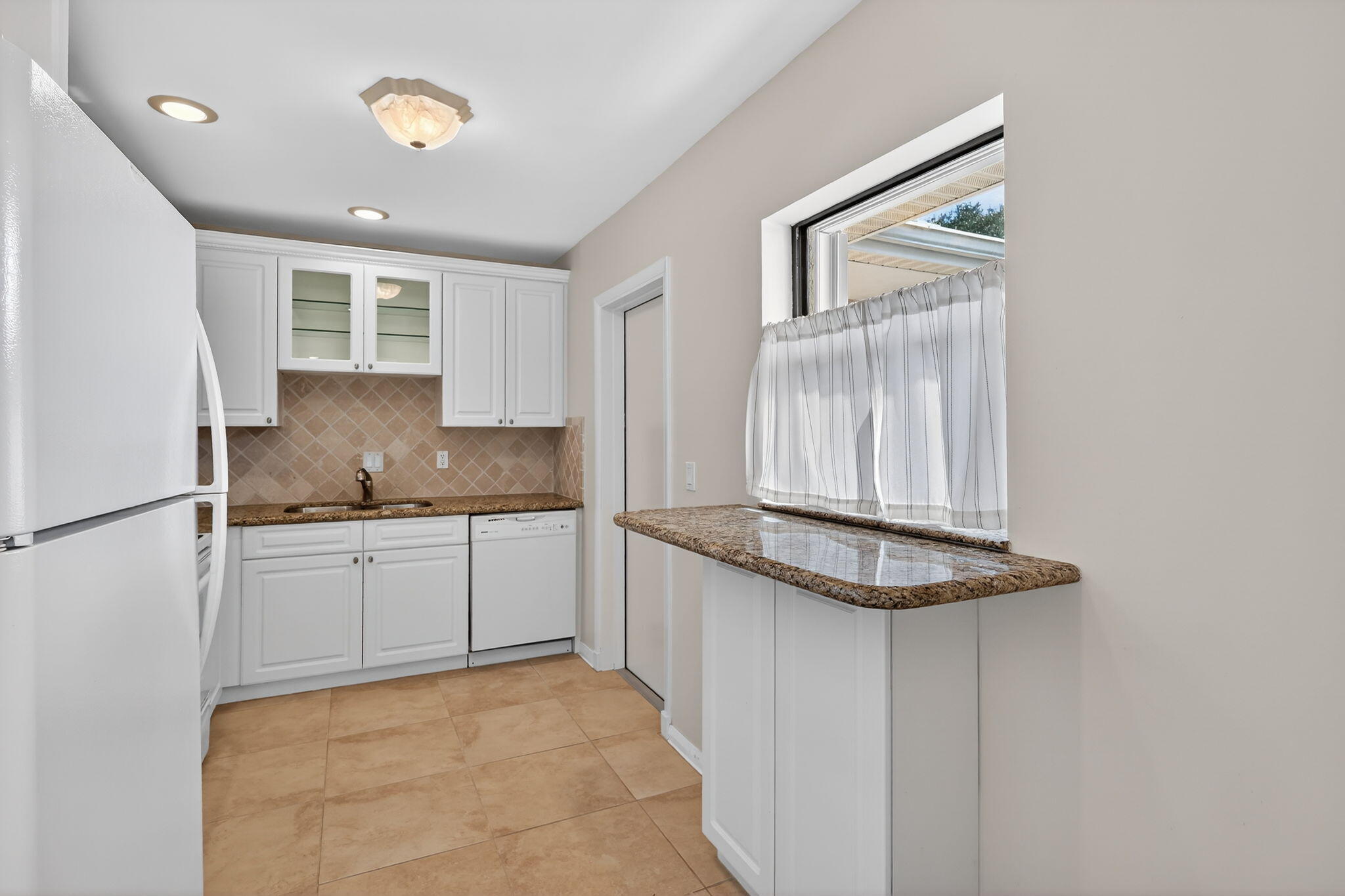 16 SE Turtle Crk #E Jupiter, FL 33469