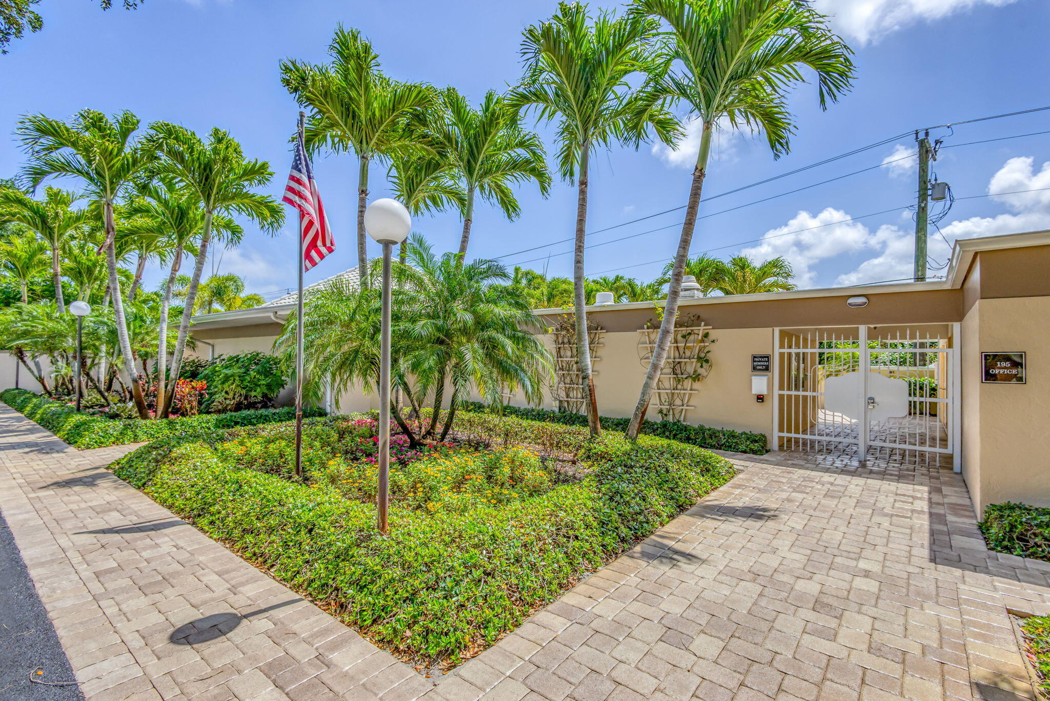 16 SE Turtle Crk #E Jupiter, FL 33469