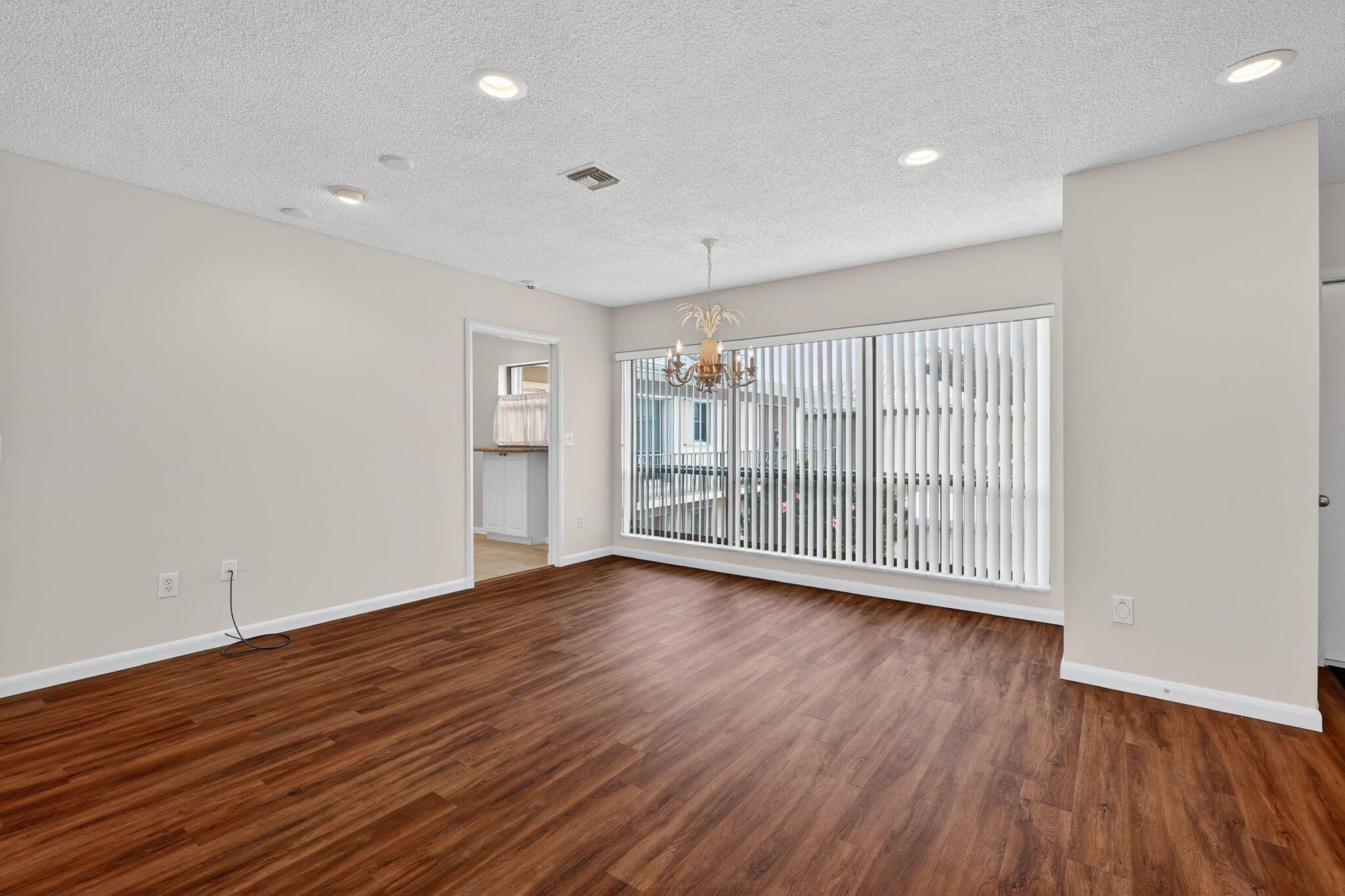 16 SE Turtle Crk #E Jupiter, FL 33469