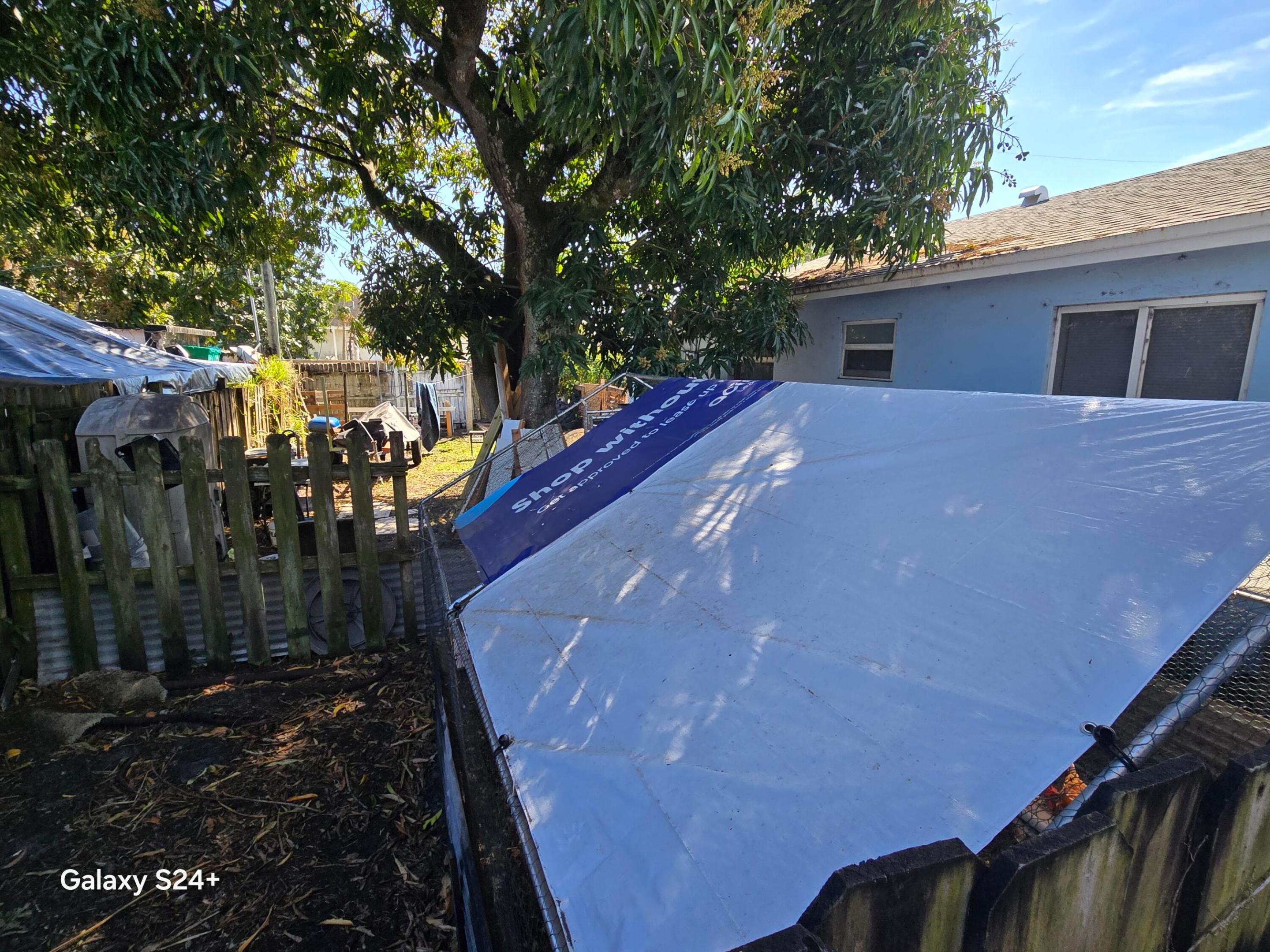 4258 Coconut Lake Worth, FL 33461