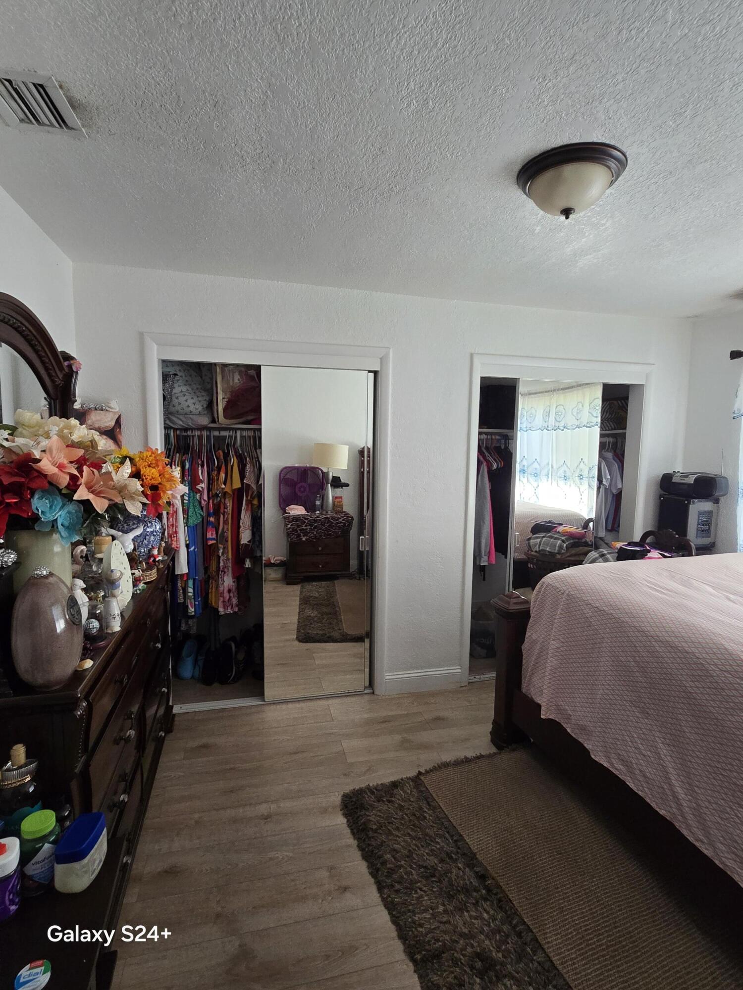 4258 Coconut Lake Worth, FL 33461