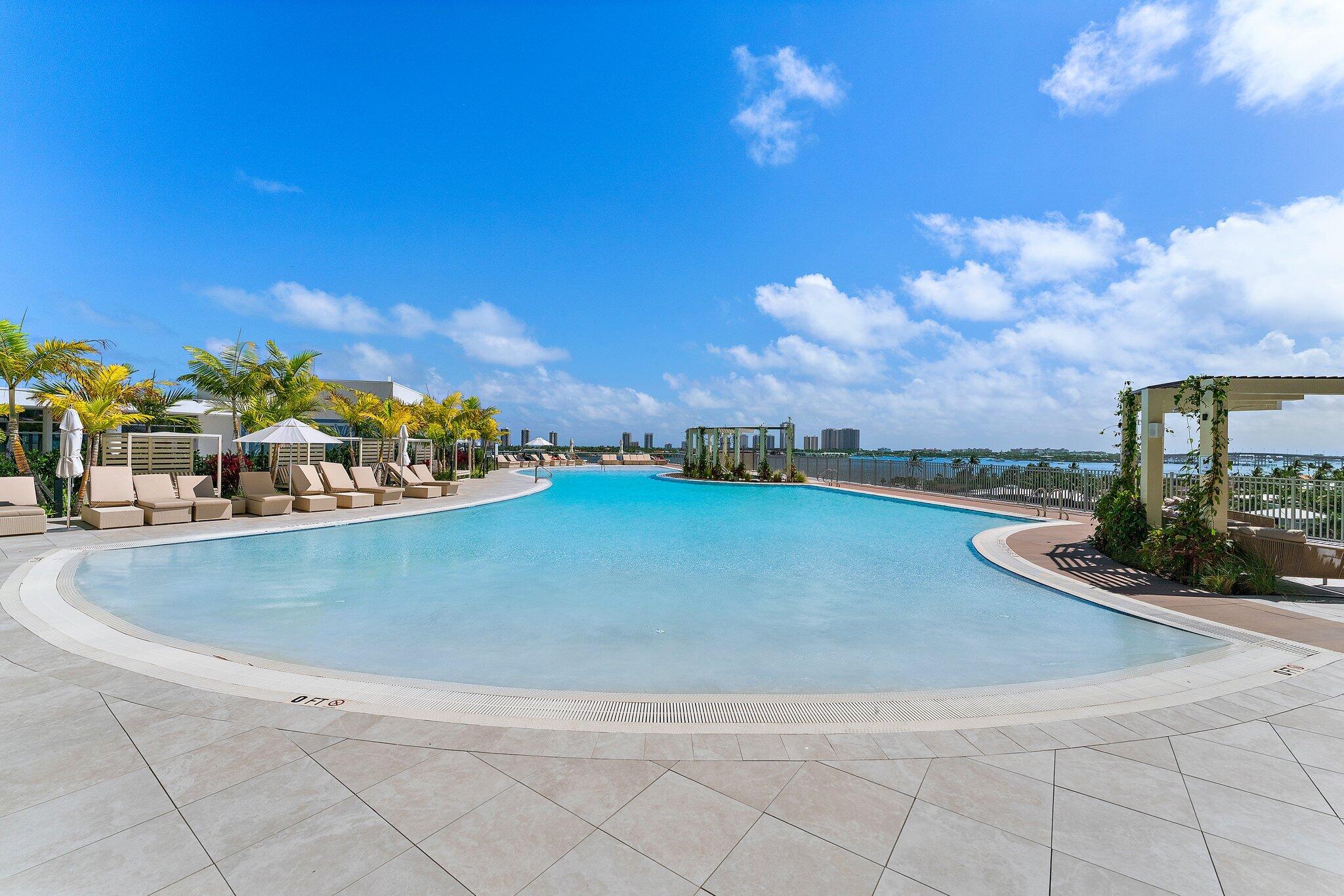 220 Lake Shr #1219 Lake Park, FL 33403