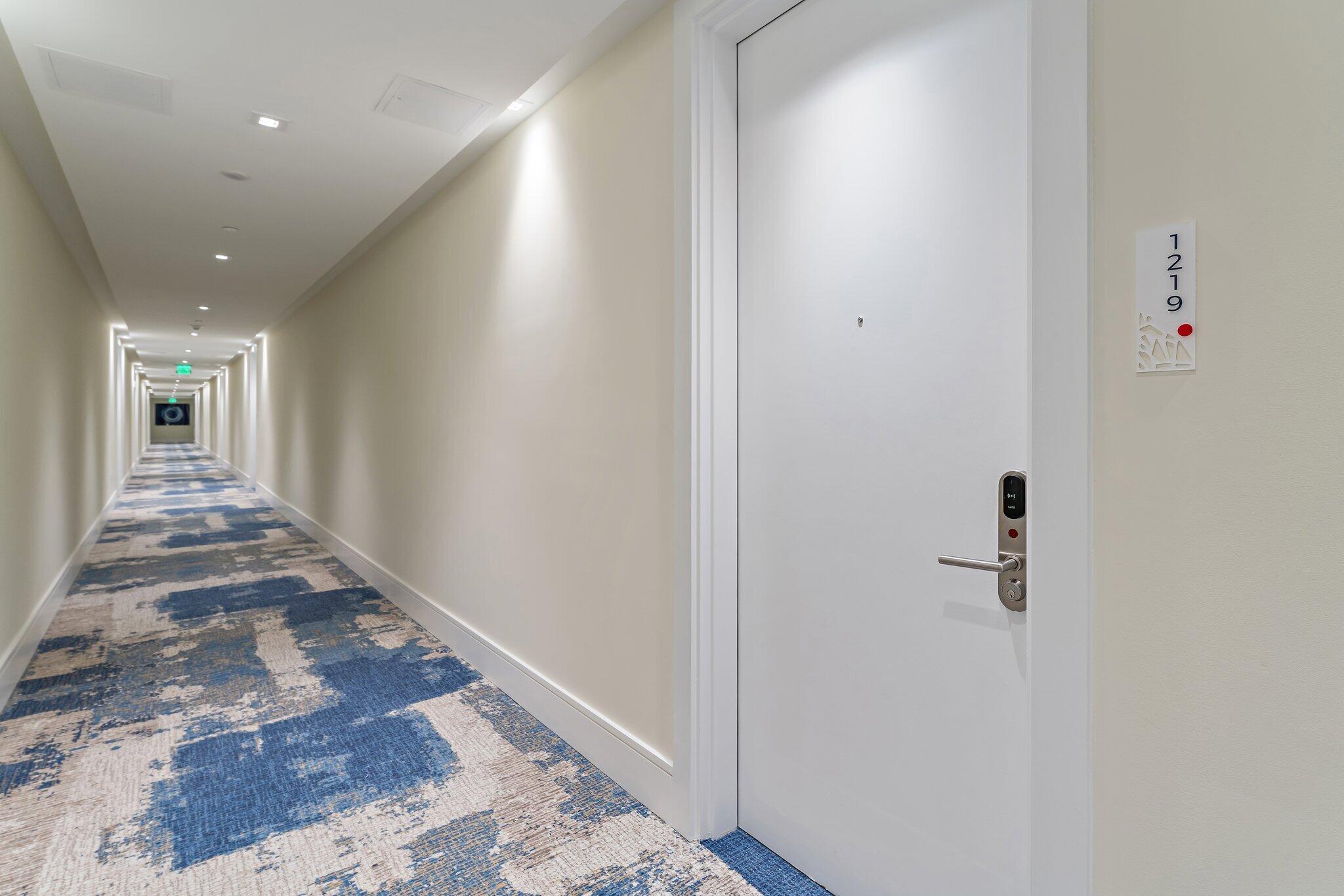 220 Lake Shr #1219 Lake Park, FL 33403