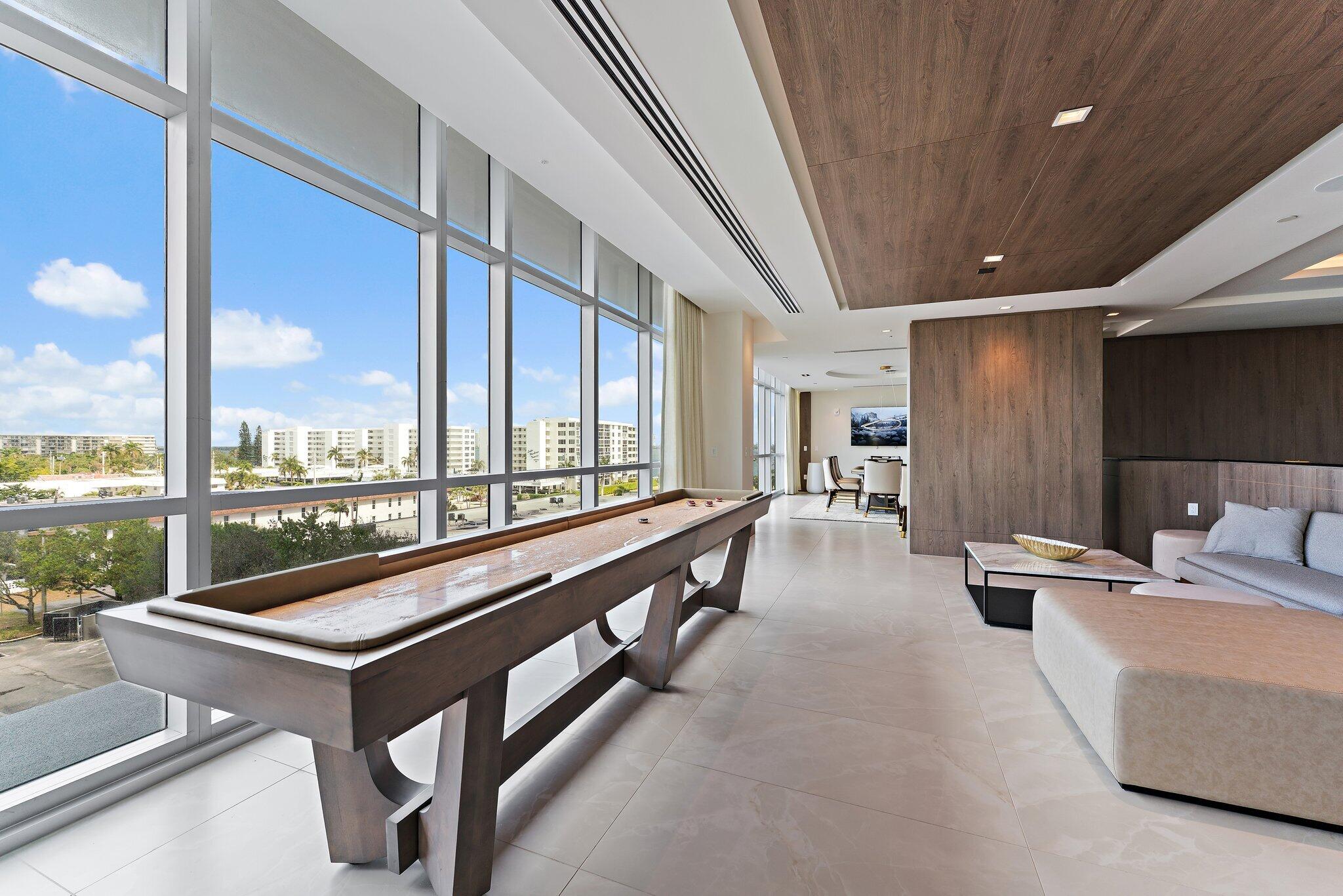 220 Lake Shr #1219 Lake Park, FL 33403