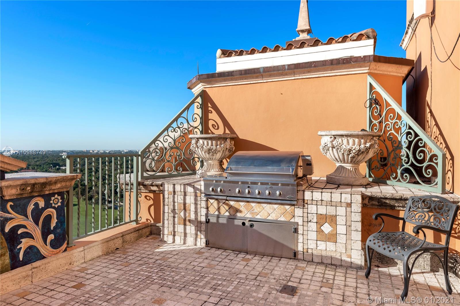 600 Coral Way #PH-015 Coral Gables, FL 33134