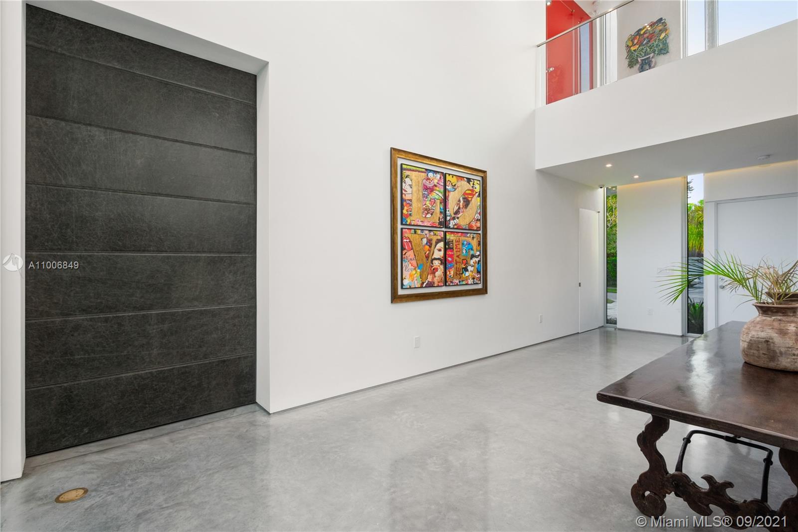 30 Bay Heights Dr Miami, FL 33133