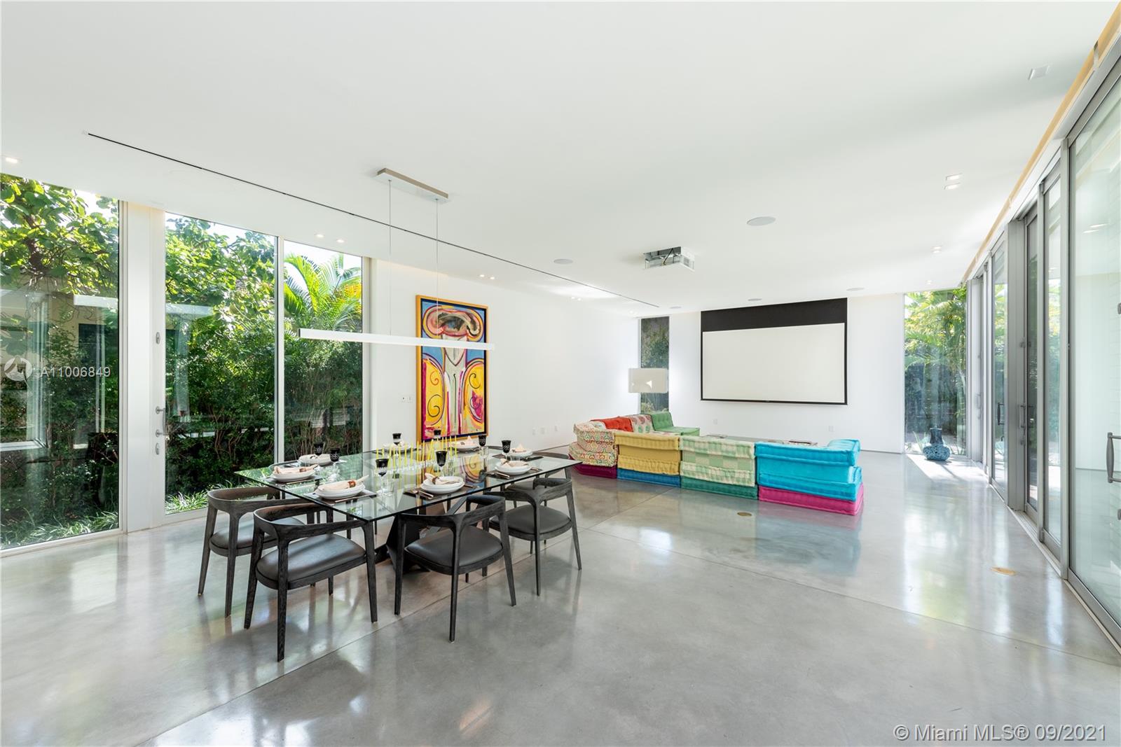 30 Bay Heights Dr Miami, FL 33133