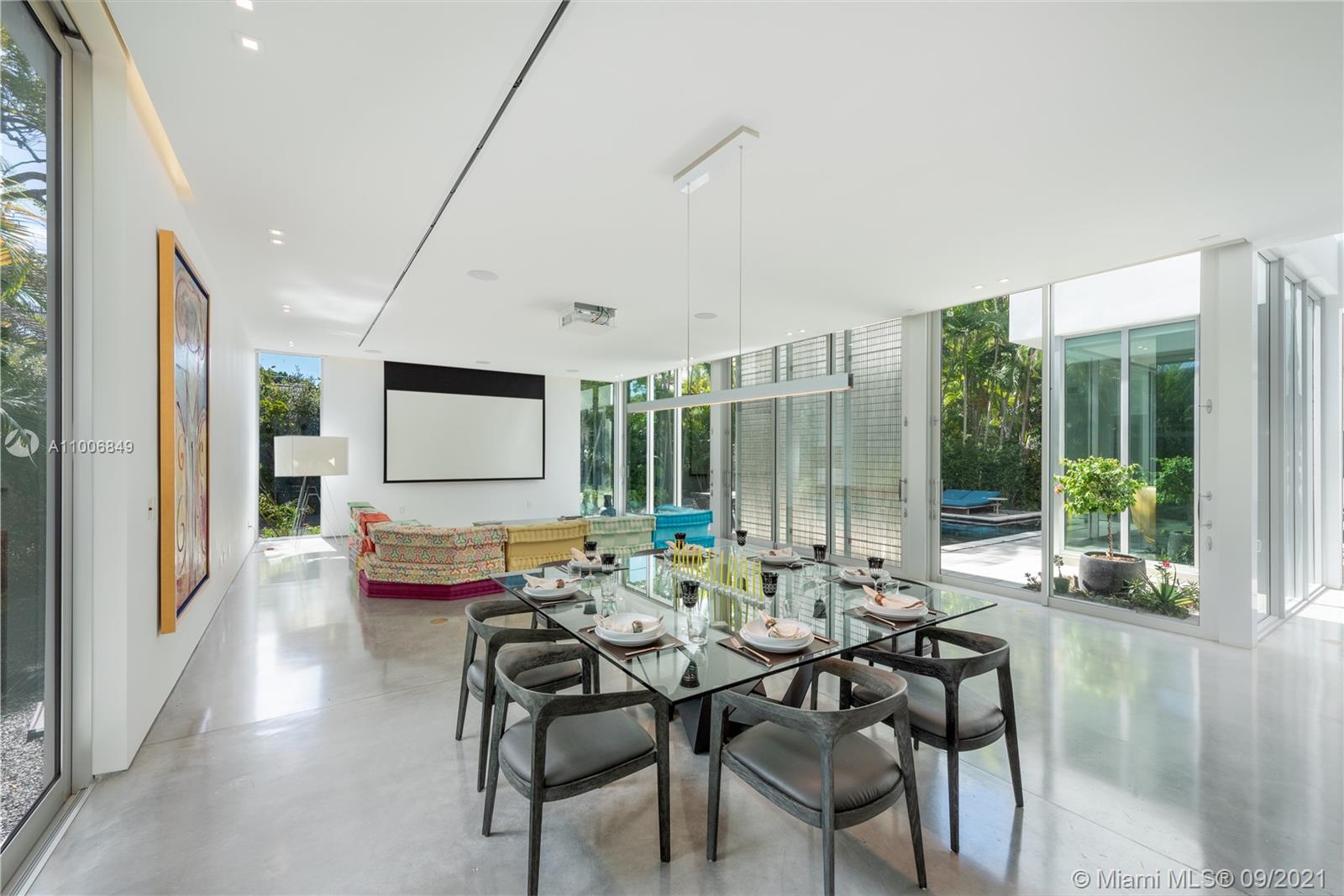 30 Bay Heights Dr Miami, FL 33133