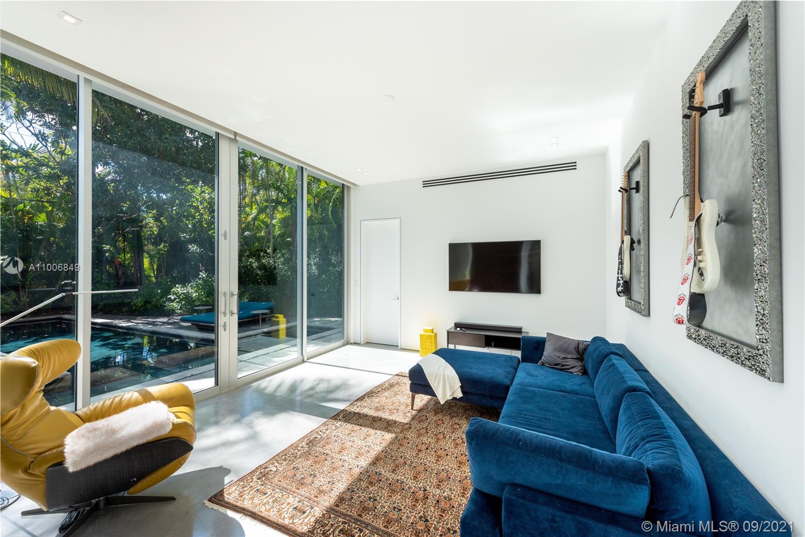 30 Bay Heights Dr Miami, FL 33133