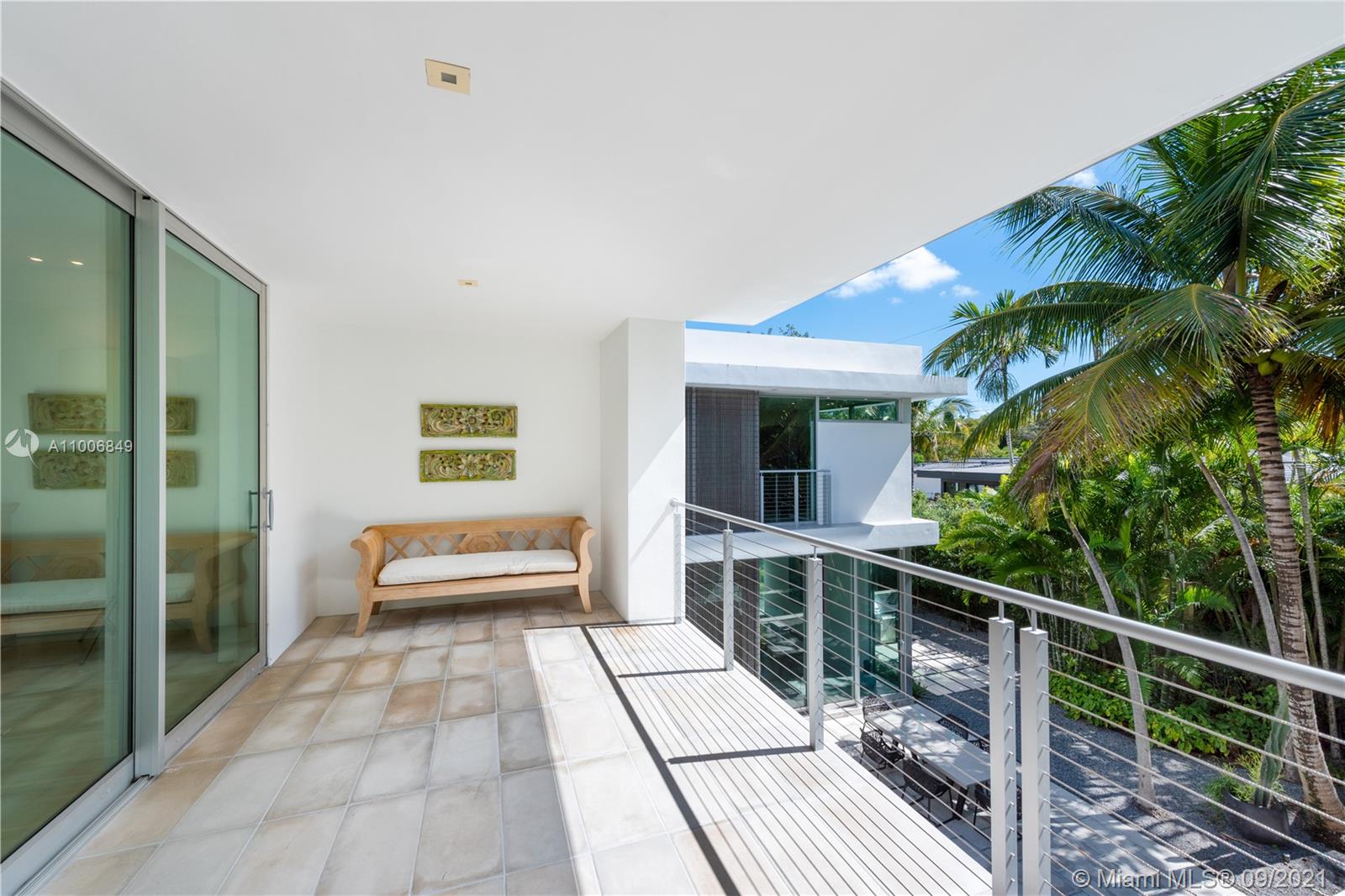 30 Bay Heights Dr Miami, FL 33133