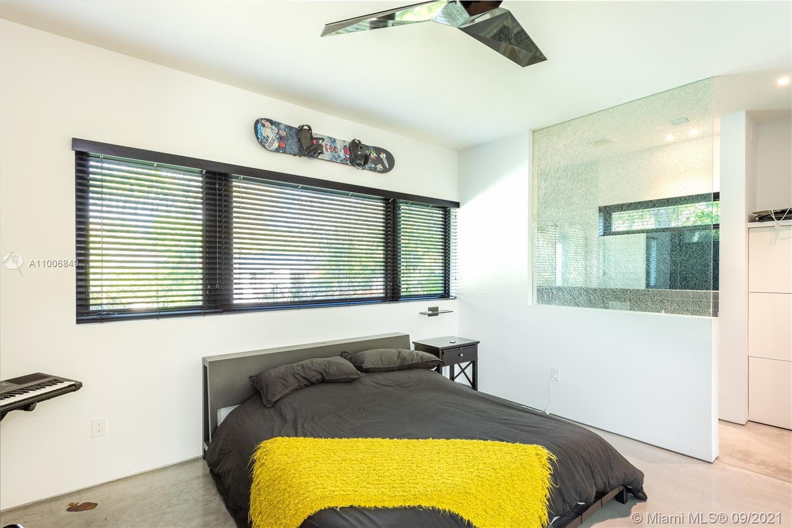 30 Bay Heights Dr Miami, FL 33133