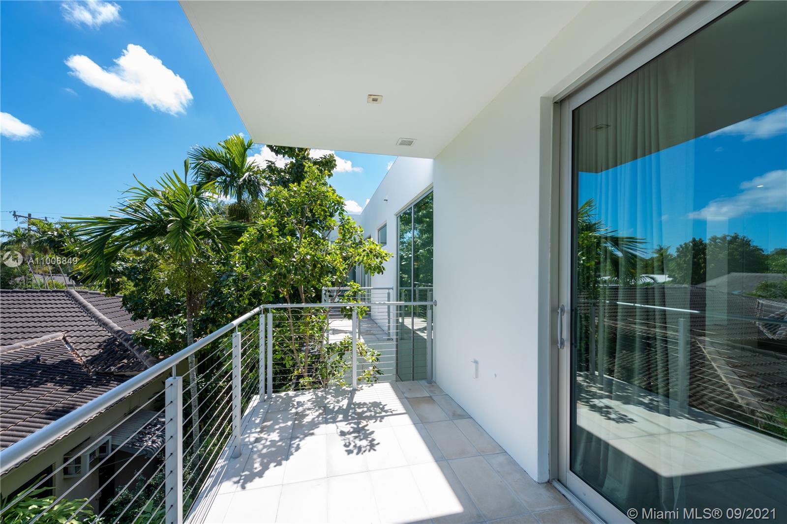 30 Bay Heights Dr Miami, FL 33133