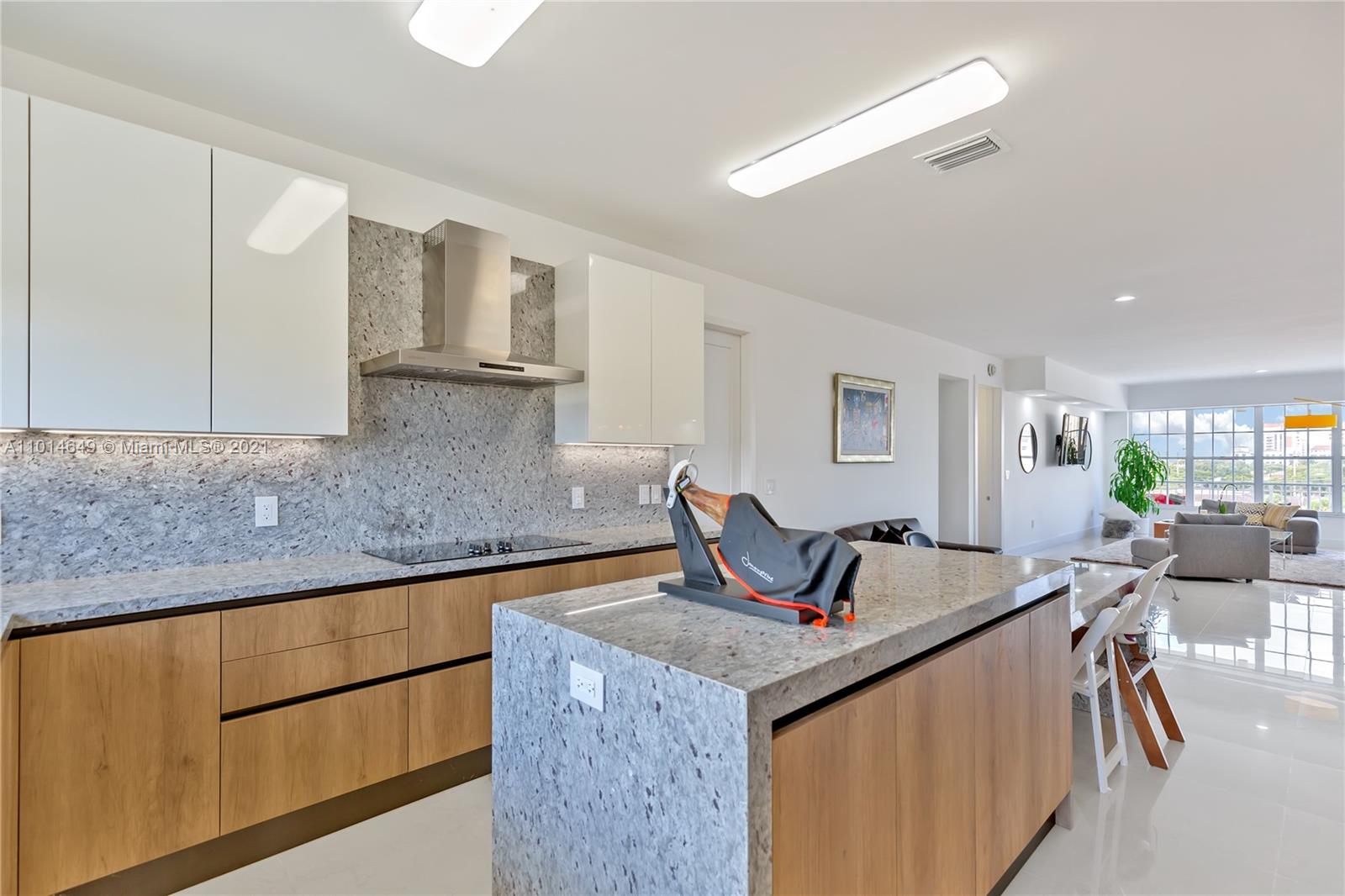 37 Majorca Ave #501 Coral Gables, FL 33134