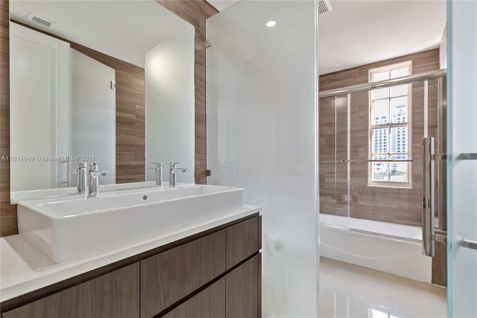 37 Majorca Ave #501 Coral Gables, FL 33134