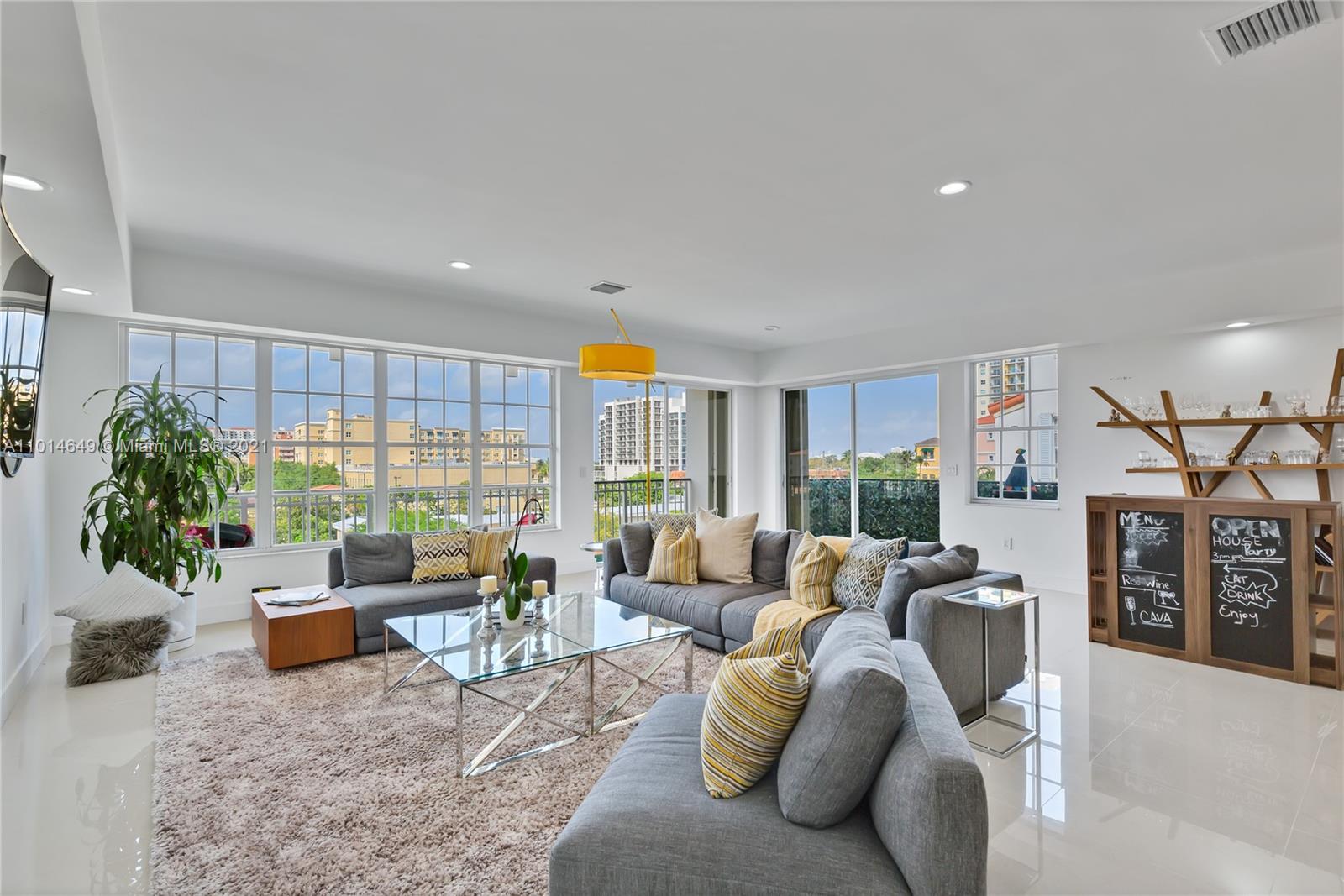 37 Majorca Ave #501 Coral Gables, FL 33134