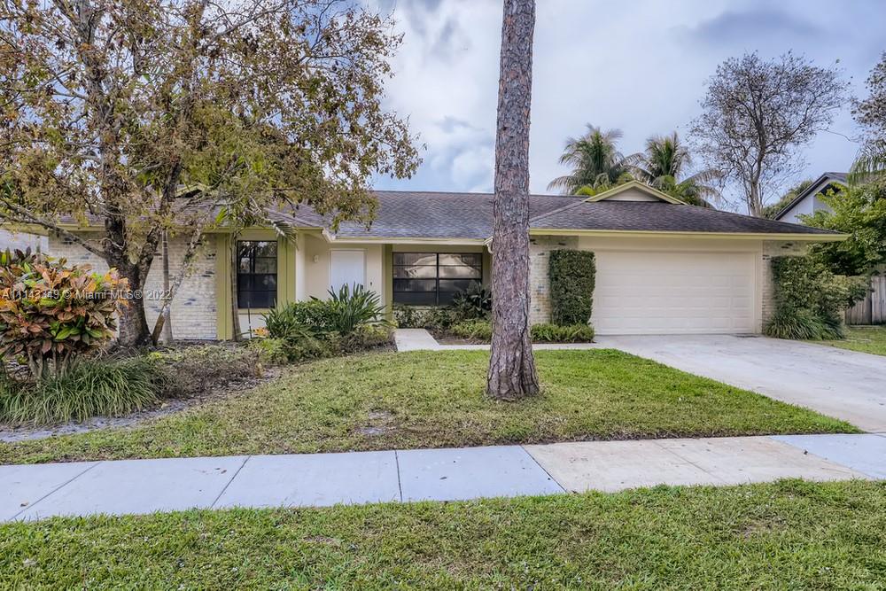 12260 Sannenwood