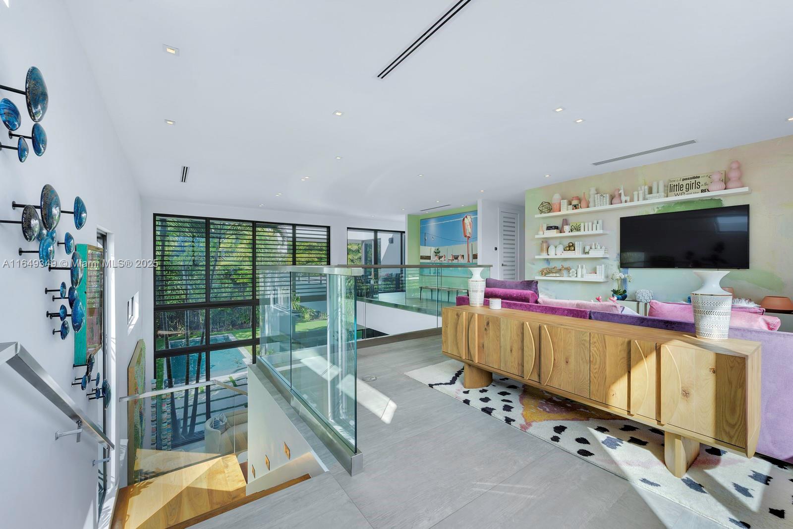 7900 SW 54th Ave Miami, FL 33143