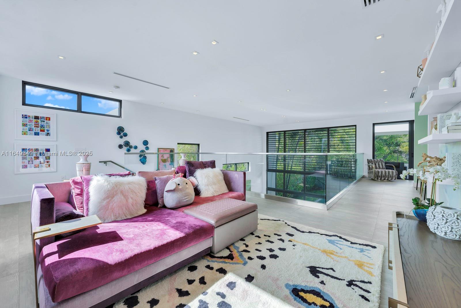 7900 SW 54th Ave Miami, FL 33143