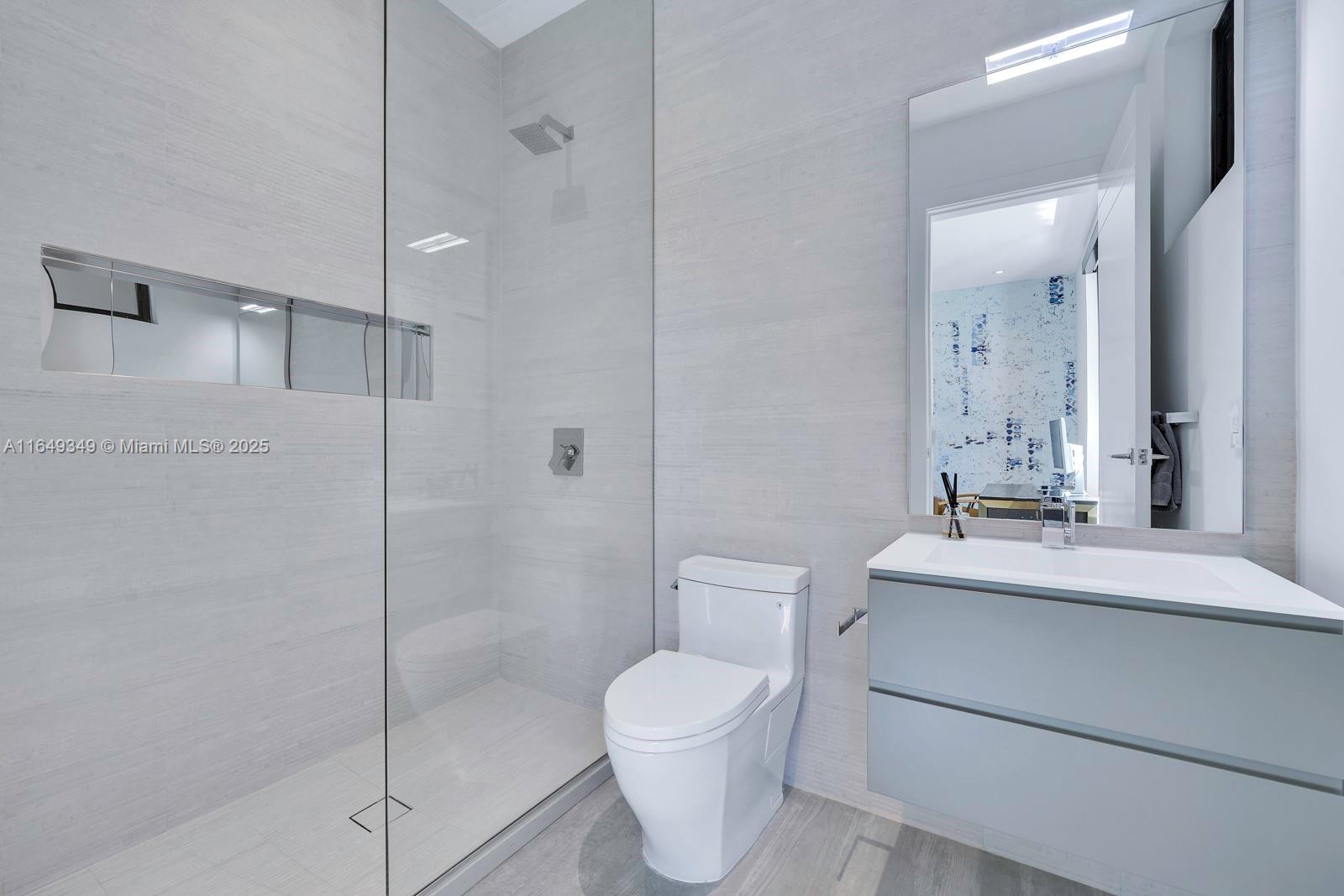 7900 SW 54th Ave Miami, FL 33143