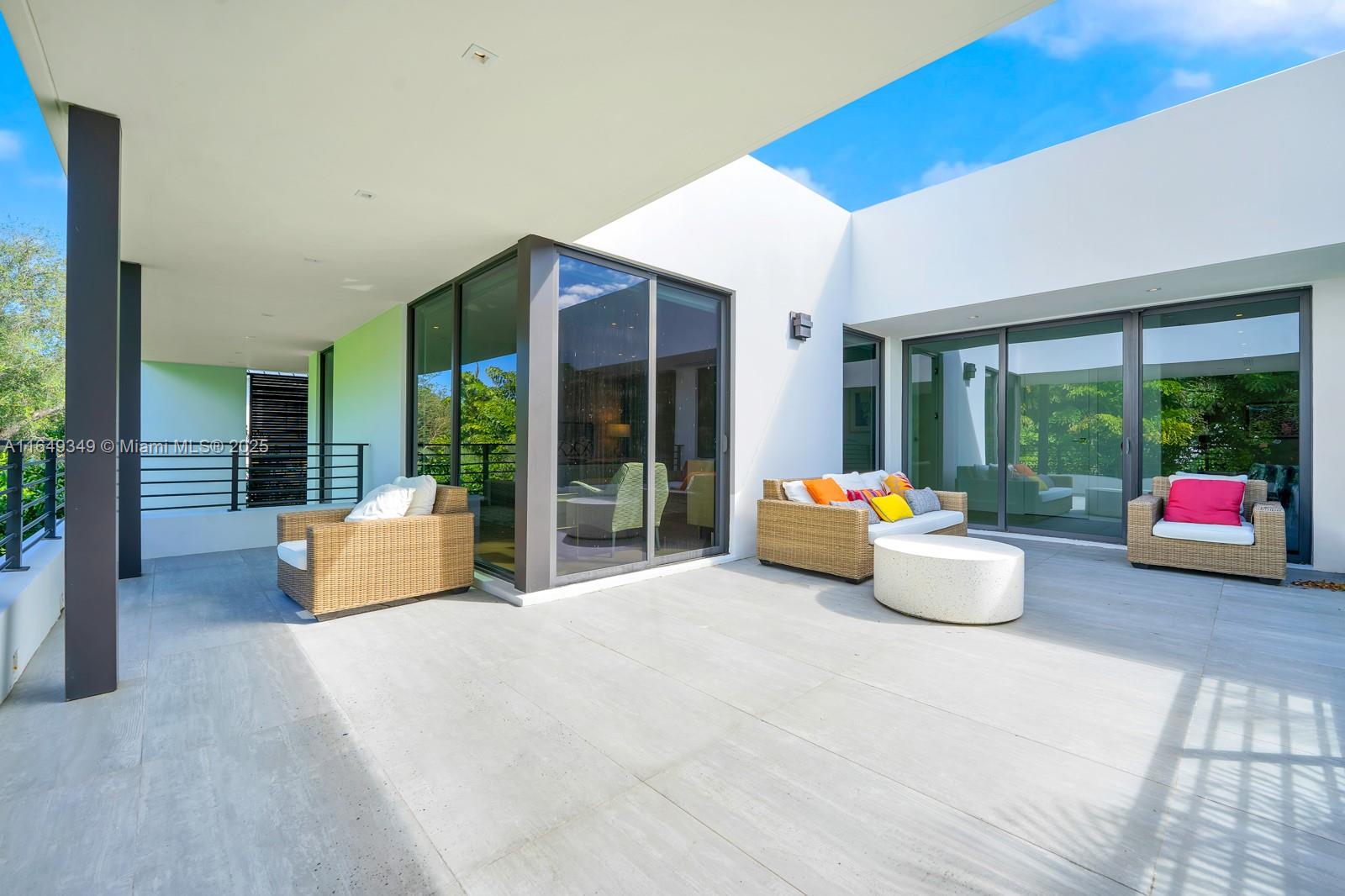 7900 SW 54th Ave Miami, FL 33143