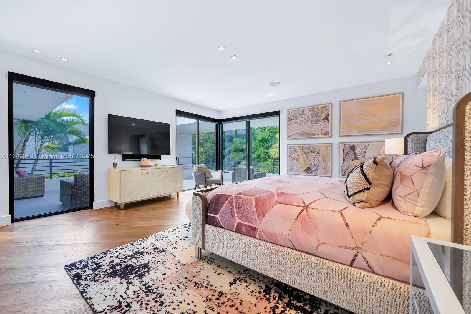 7900 SW 54th Ave Miami, FL 33143