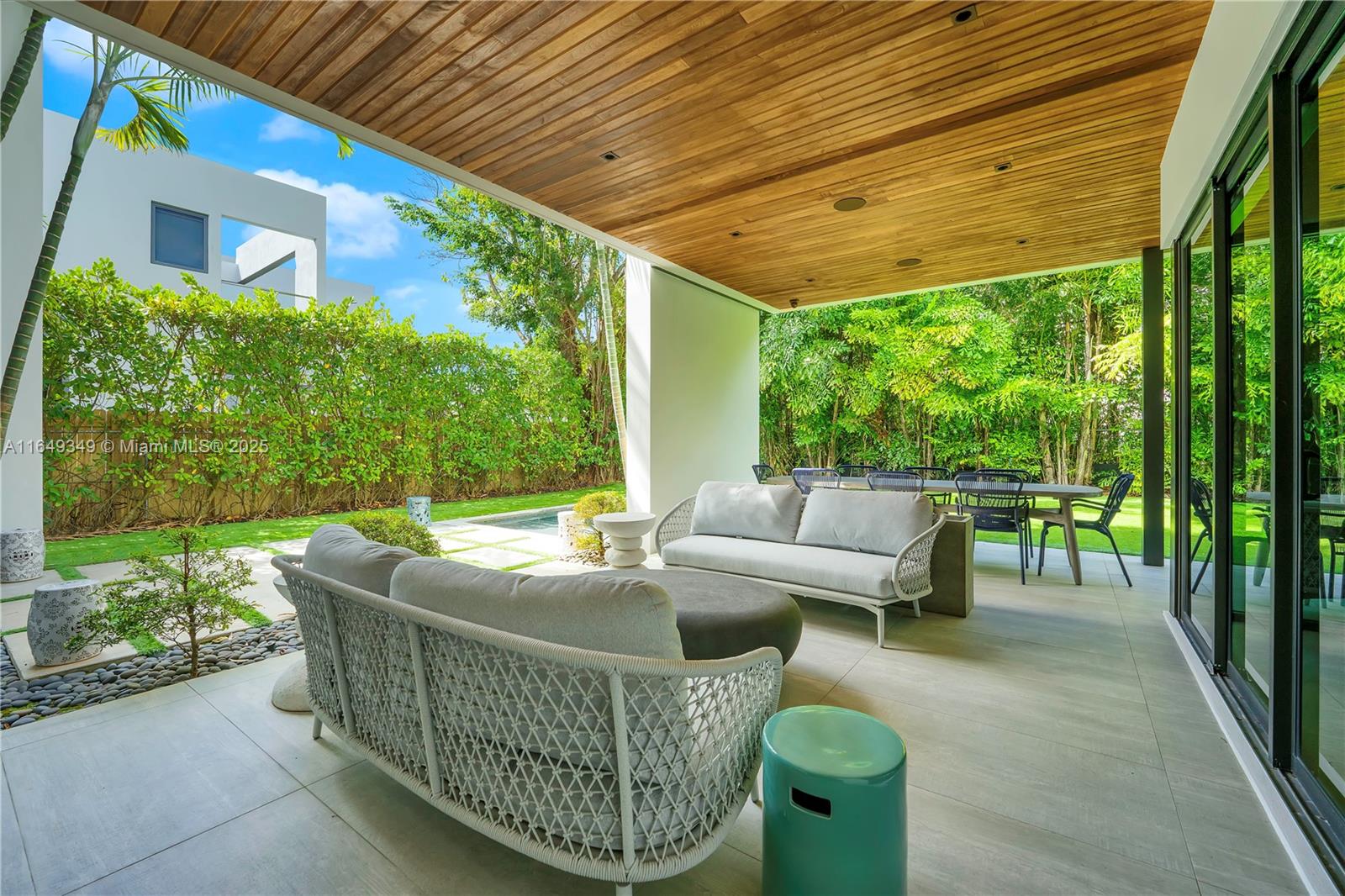 7900 SW 54th Ave Miami, FL 33143