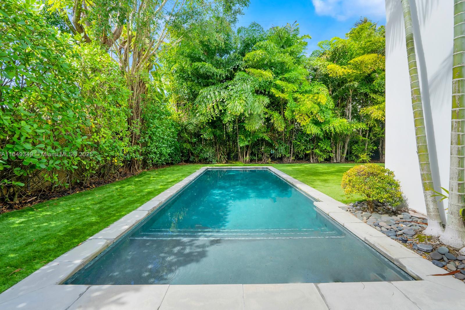 7900 SW 54th Ave Miami, FL 33143