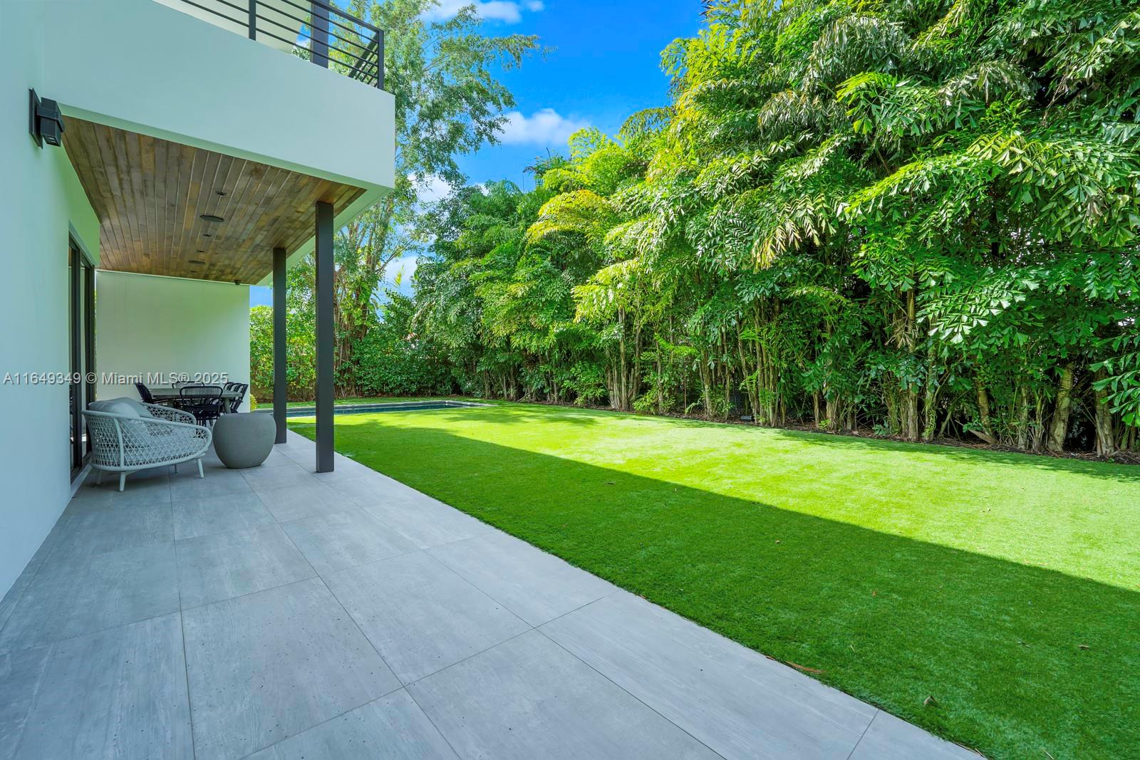 7900 SW 54th Ave Miami, FL 33143