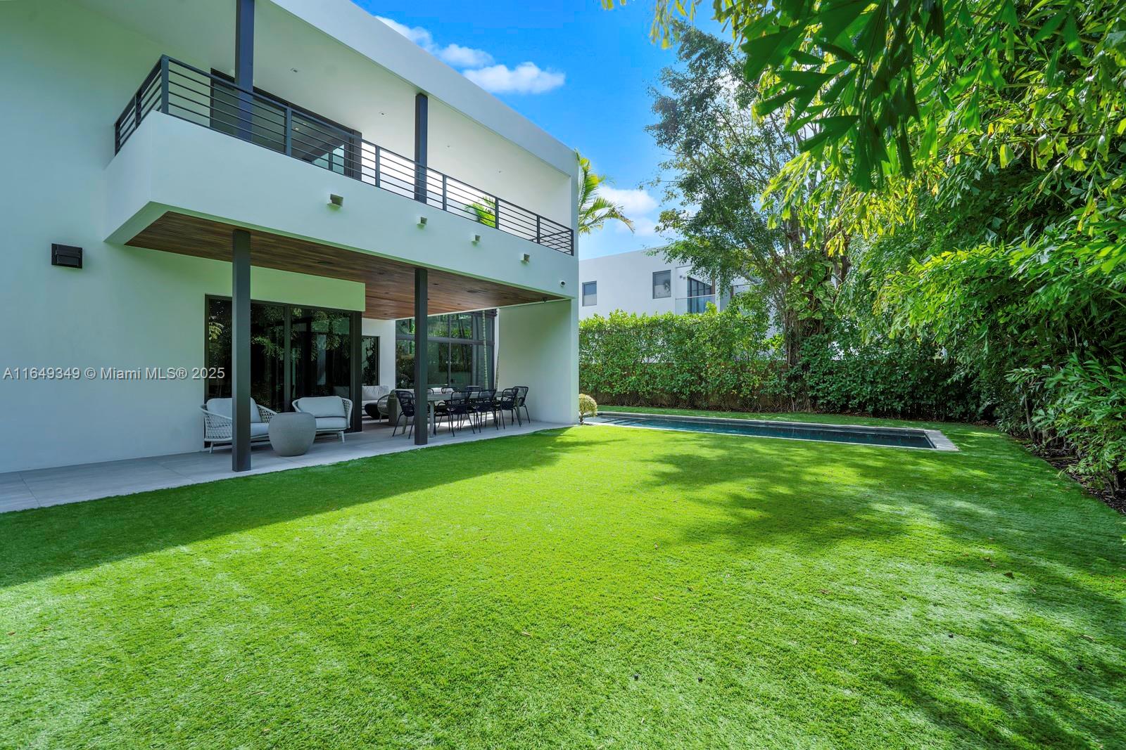 7900 SW 54th Ave Miami, FL 33143