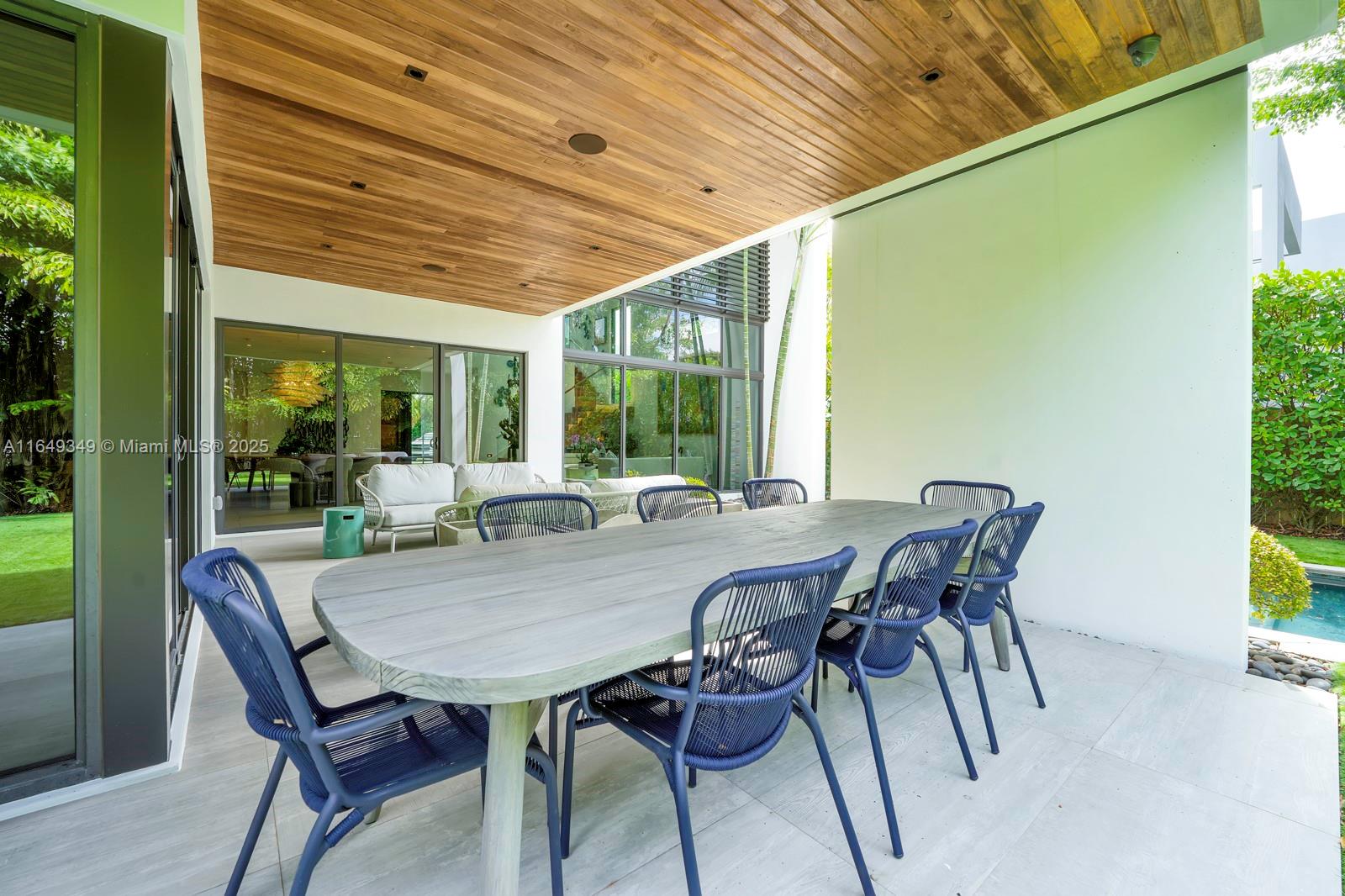 7900 SW 54th Ave Miami, FL 33143