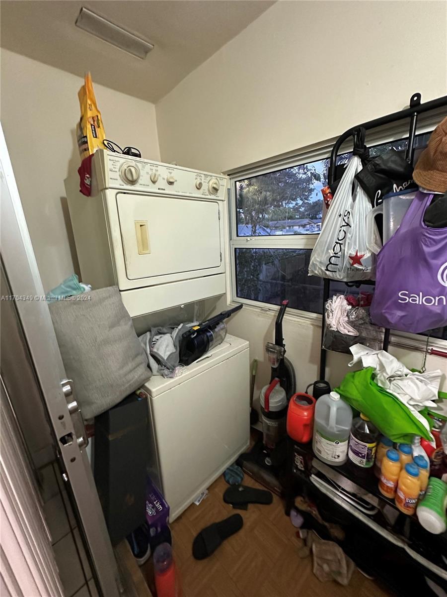 1838 NW 18th St,Miami, FL 33125