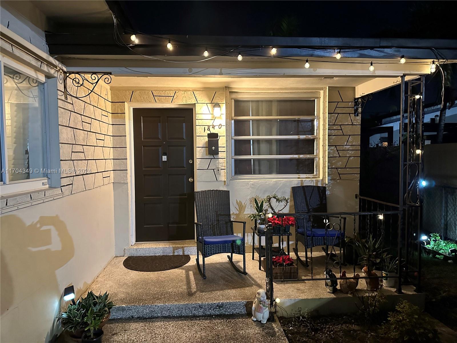 1838 NW 18th St,Miami, FL 33125