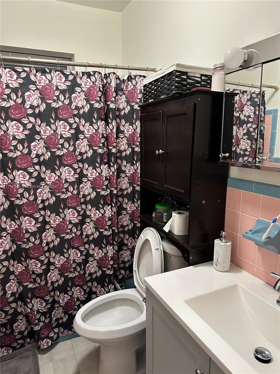 1838 NW 18th St,Miami, FL 33125