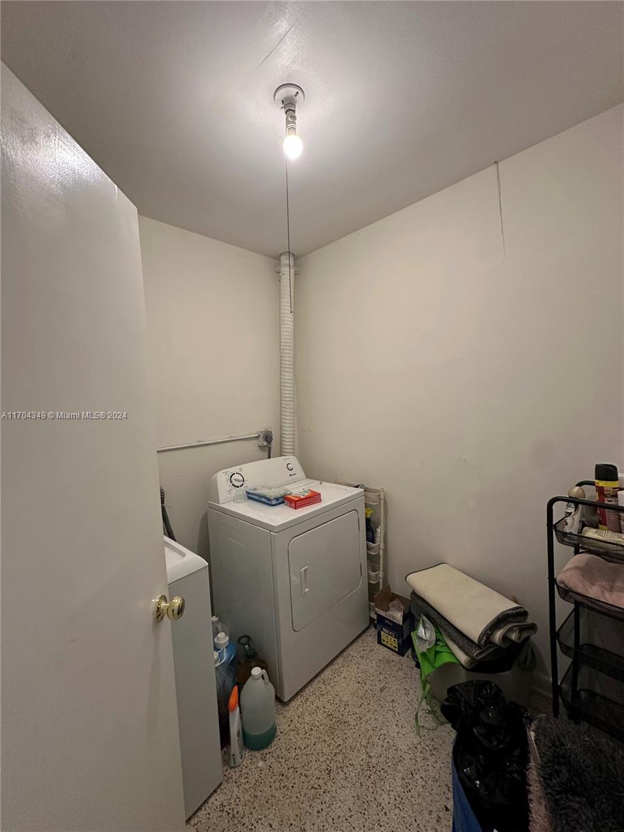 1838 NW 18th St,Miami, FL 33125