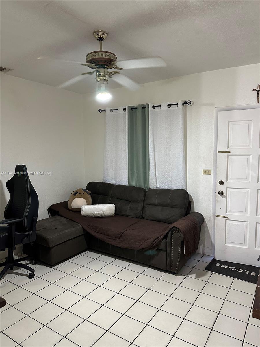 1838 NW 18th St,Miami, FL 33125