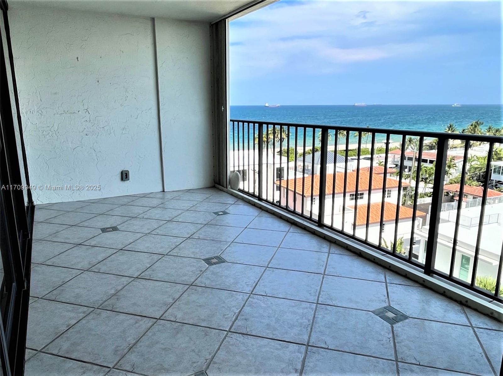 image Shore Club Condo12