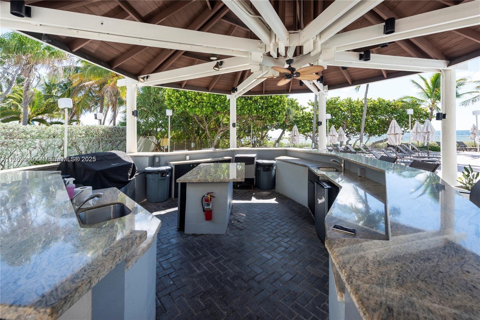 image Shore Club Condo24