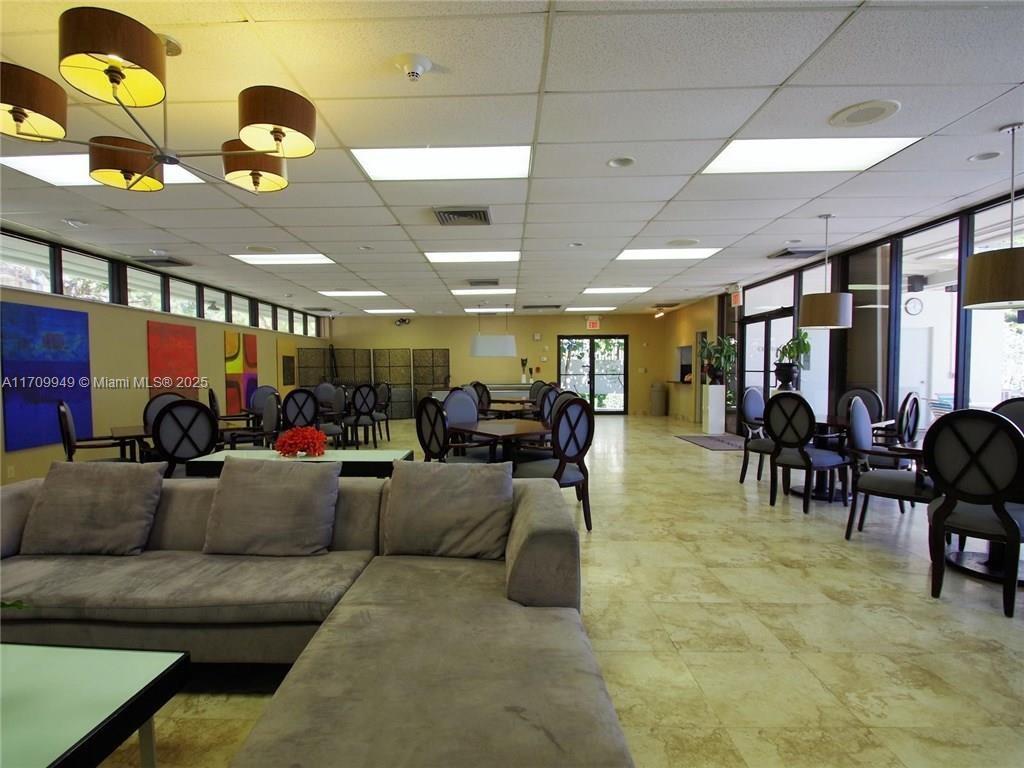 image Shore Club Condo32