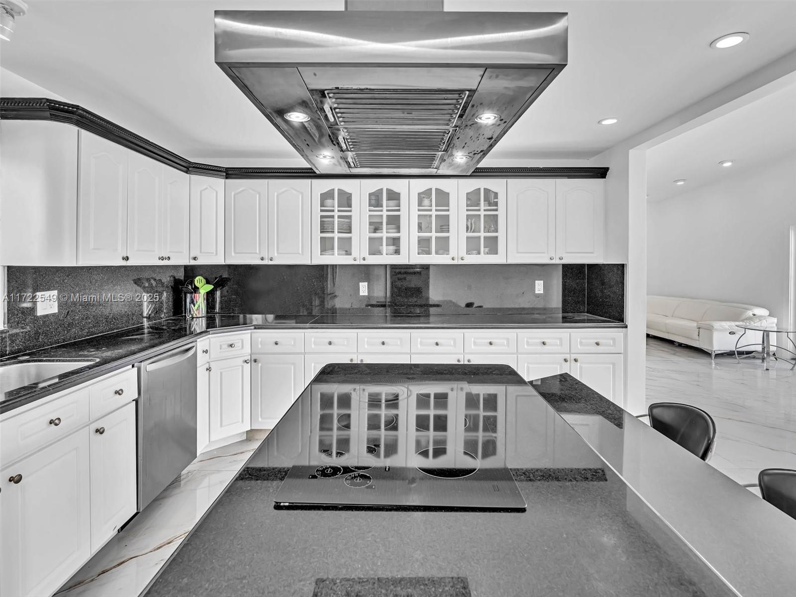 12904 Banyan Rd North Miami, FL 33181