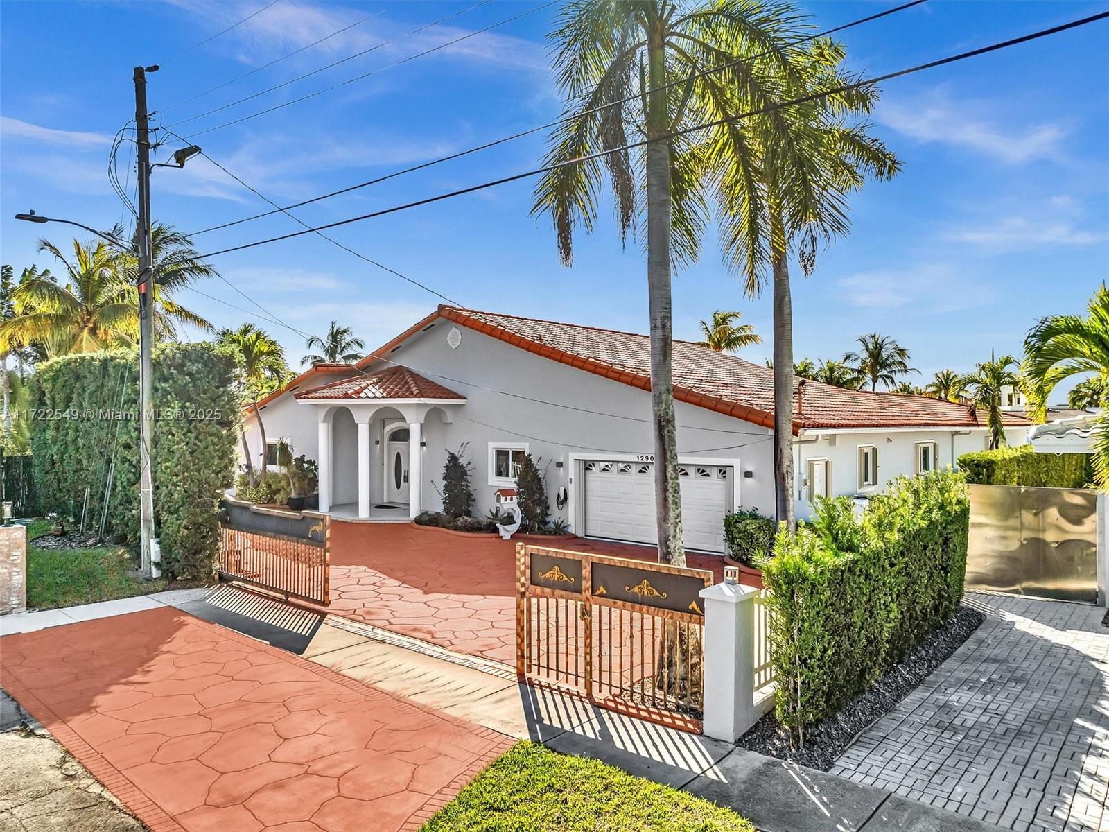 12904 Banyan Rd North Miami, FL 33181