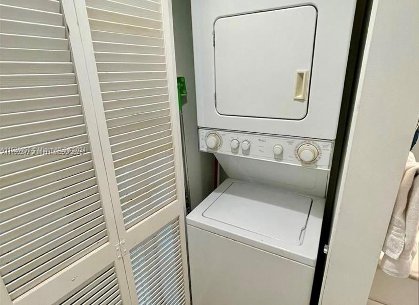 image The Club At Brickell Bay23