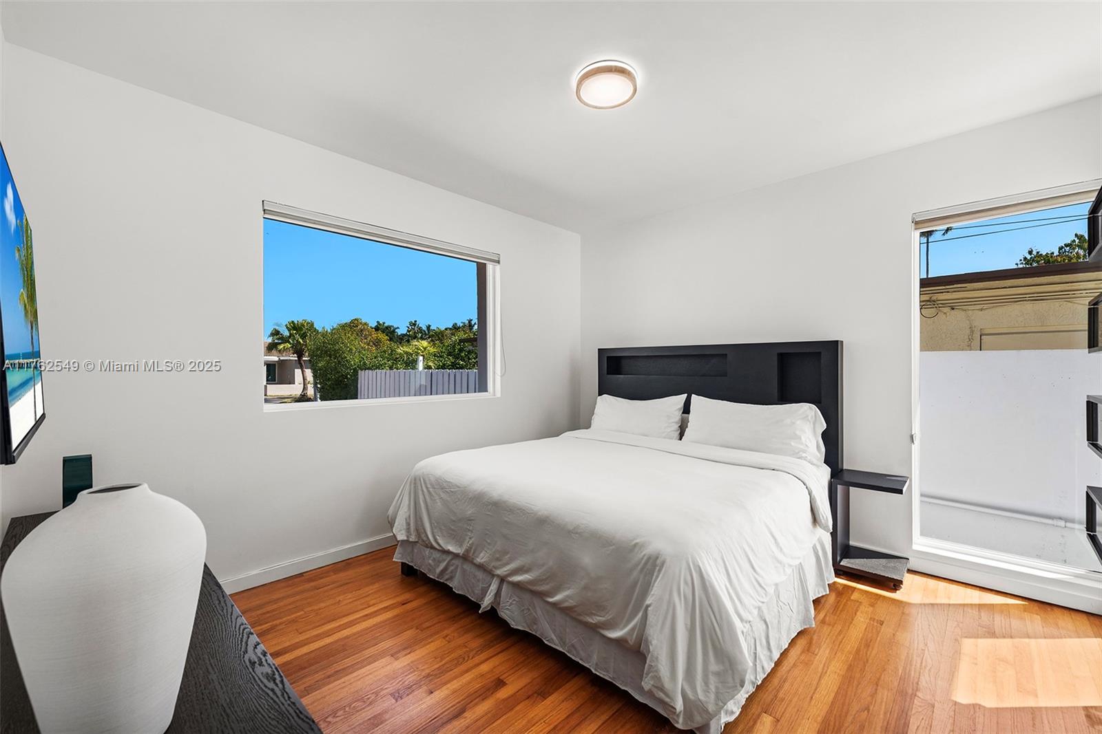 1690 Daytonia Rd Miami Beach, FL 33141