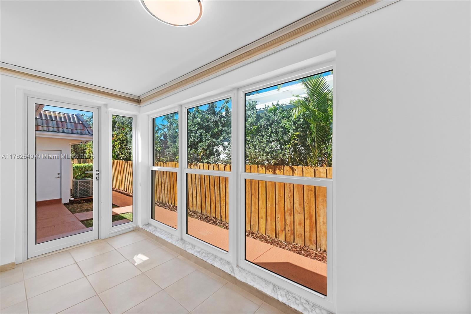 1690 Daytonia Rd Miami Beach, FL 33141